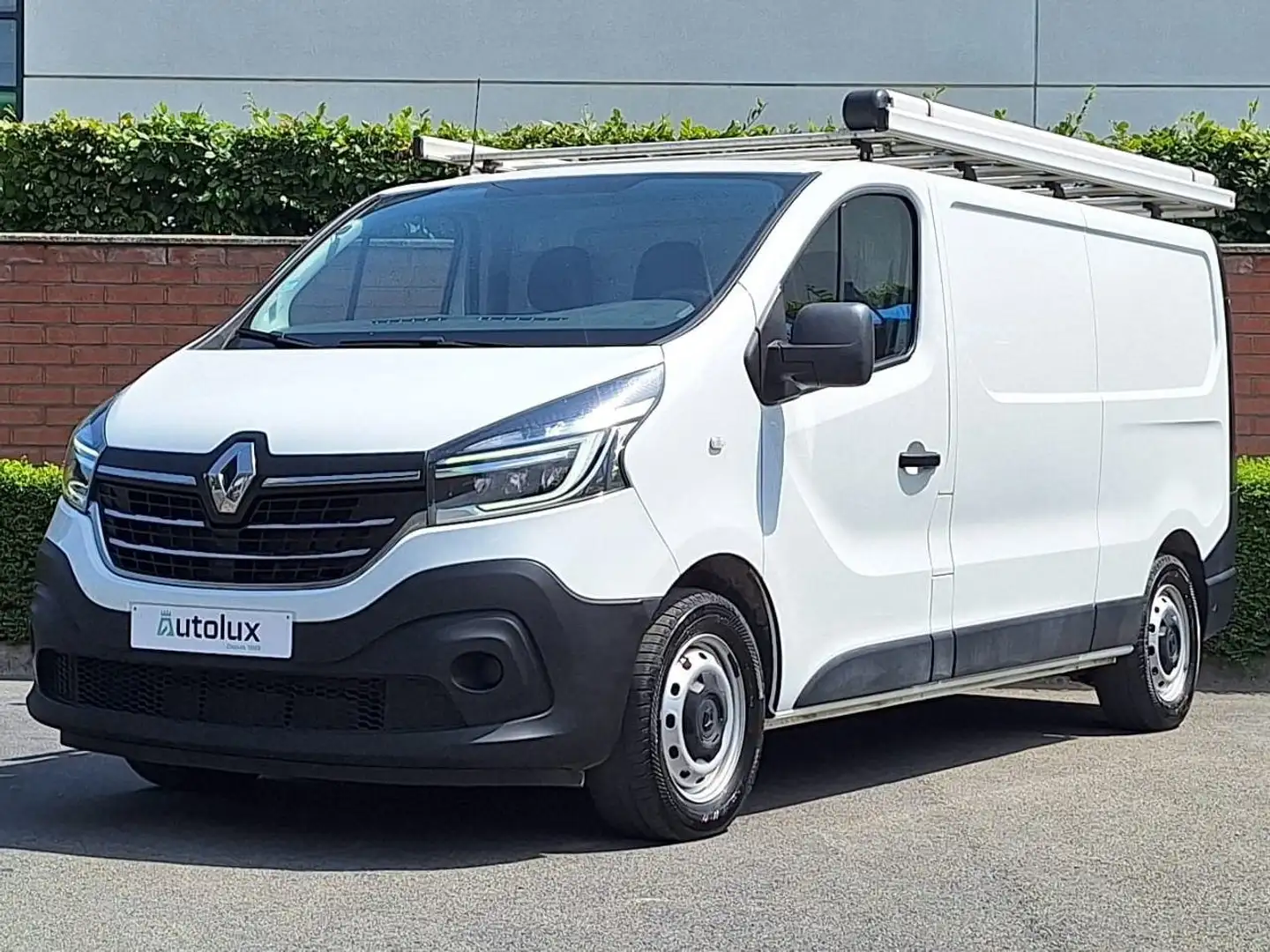 Renault Trafic RENAULT TRAFIC 3PLACES -  17.347 € HTVA Blanc - 1