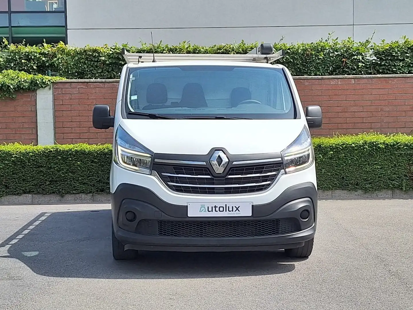 Renault Trafic RENAULT TRAFIC 3PLACES -  17.347 € HTVA Blanc - 2
