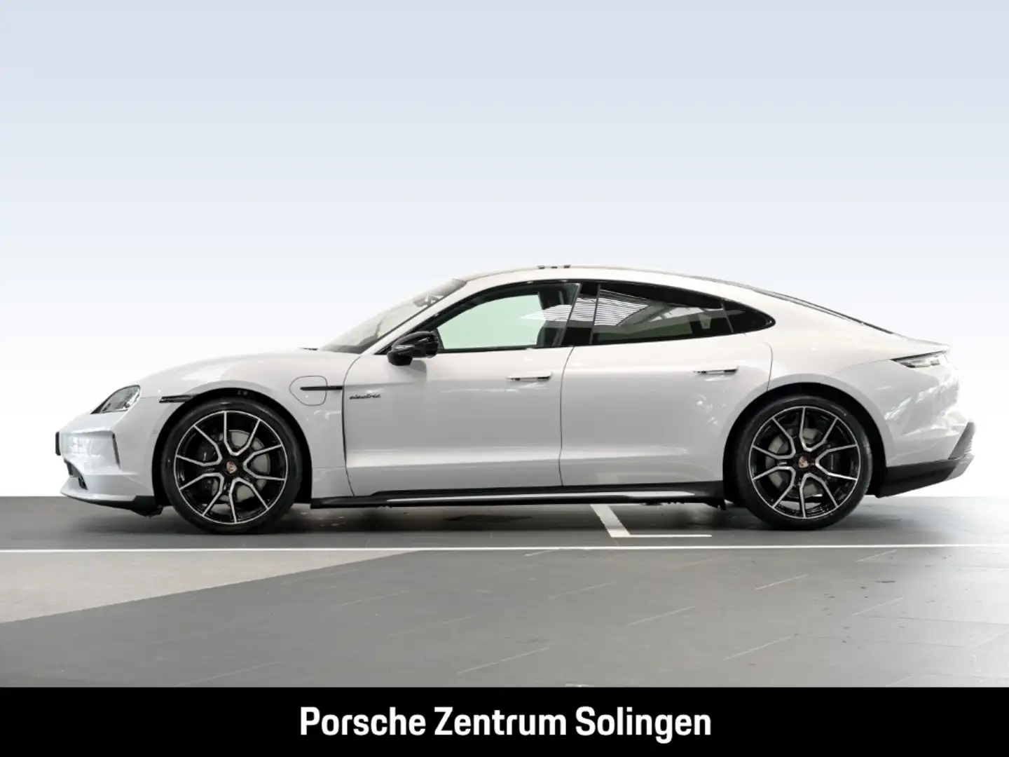 Porsche Taycan 4 Black Edition PANO SportDesign 21'' Grau - 2