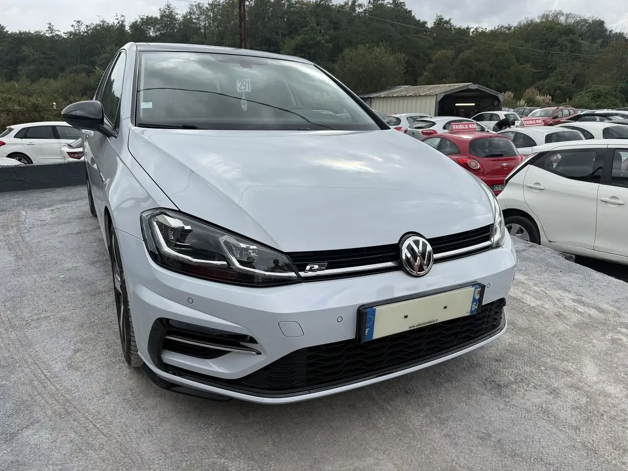 Volkswagen Golf Standard Model