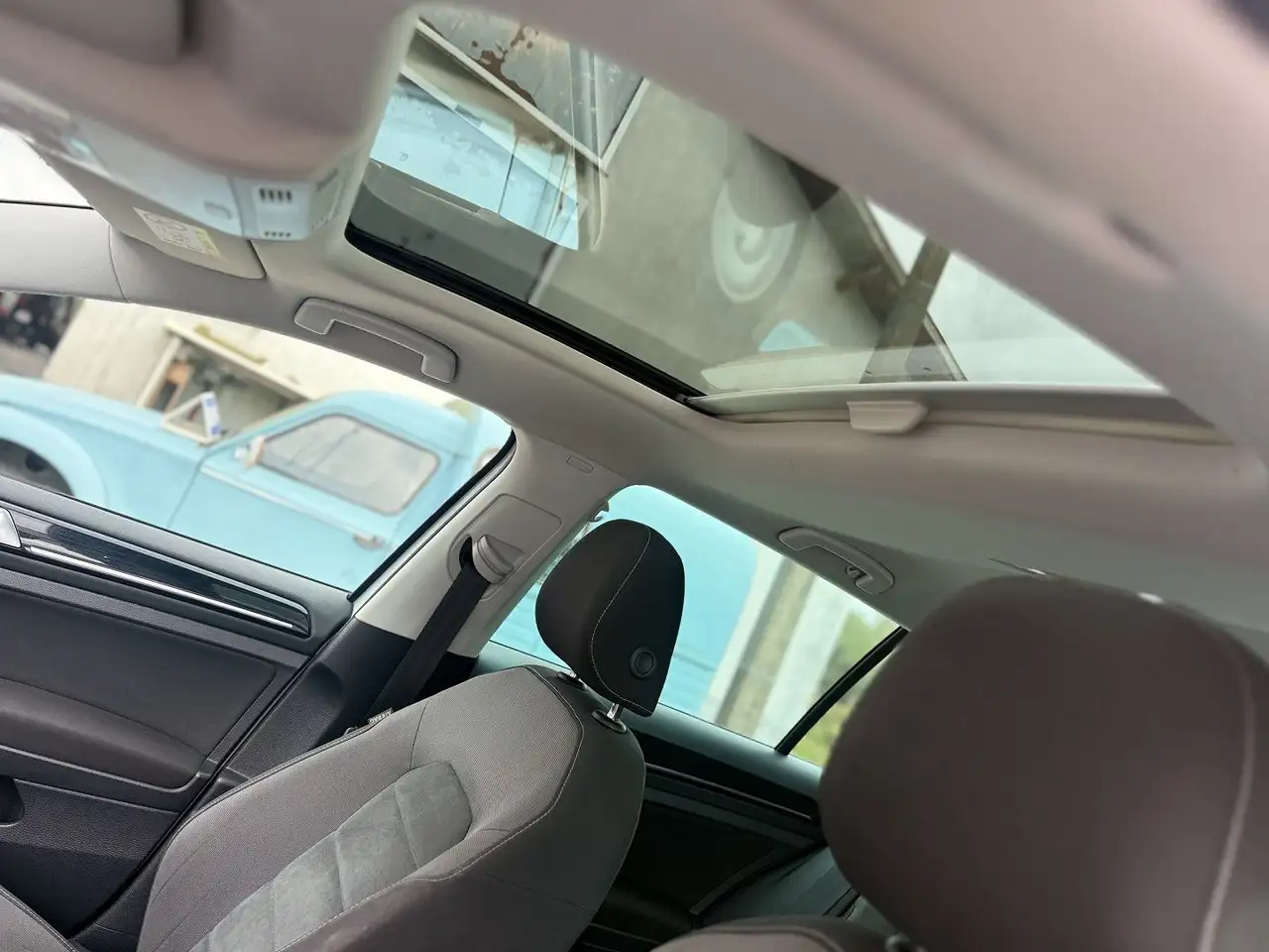 Volkswagen Golf Standard Model — photo 4