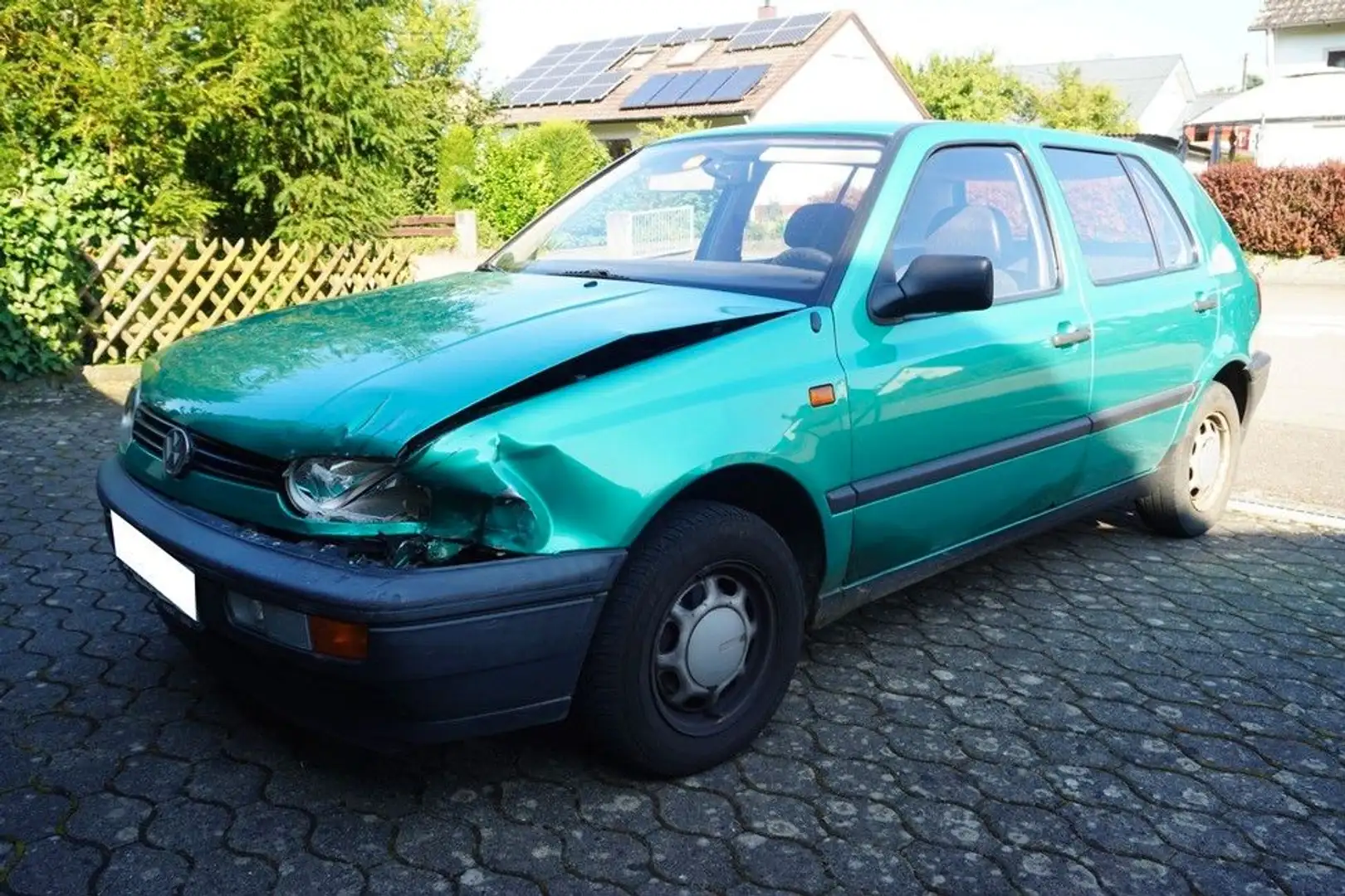 Volkswagen Golf 3*1.6* *UNFALL*TÜV*1.HAND* Grün - 1