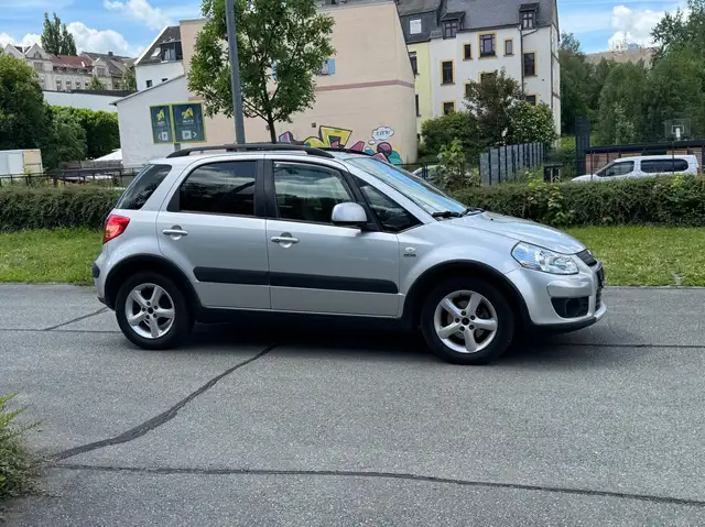 Suzuki SX4 view 4