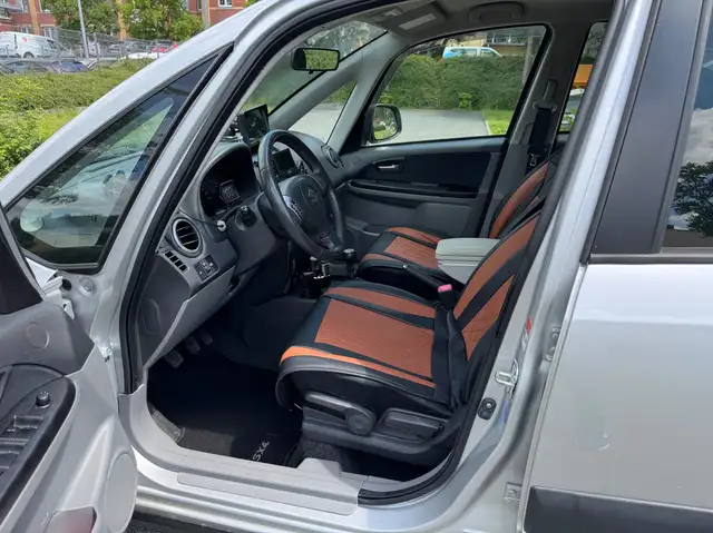 Suzuki SX4 view 7