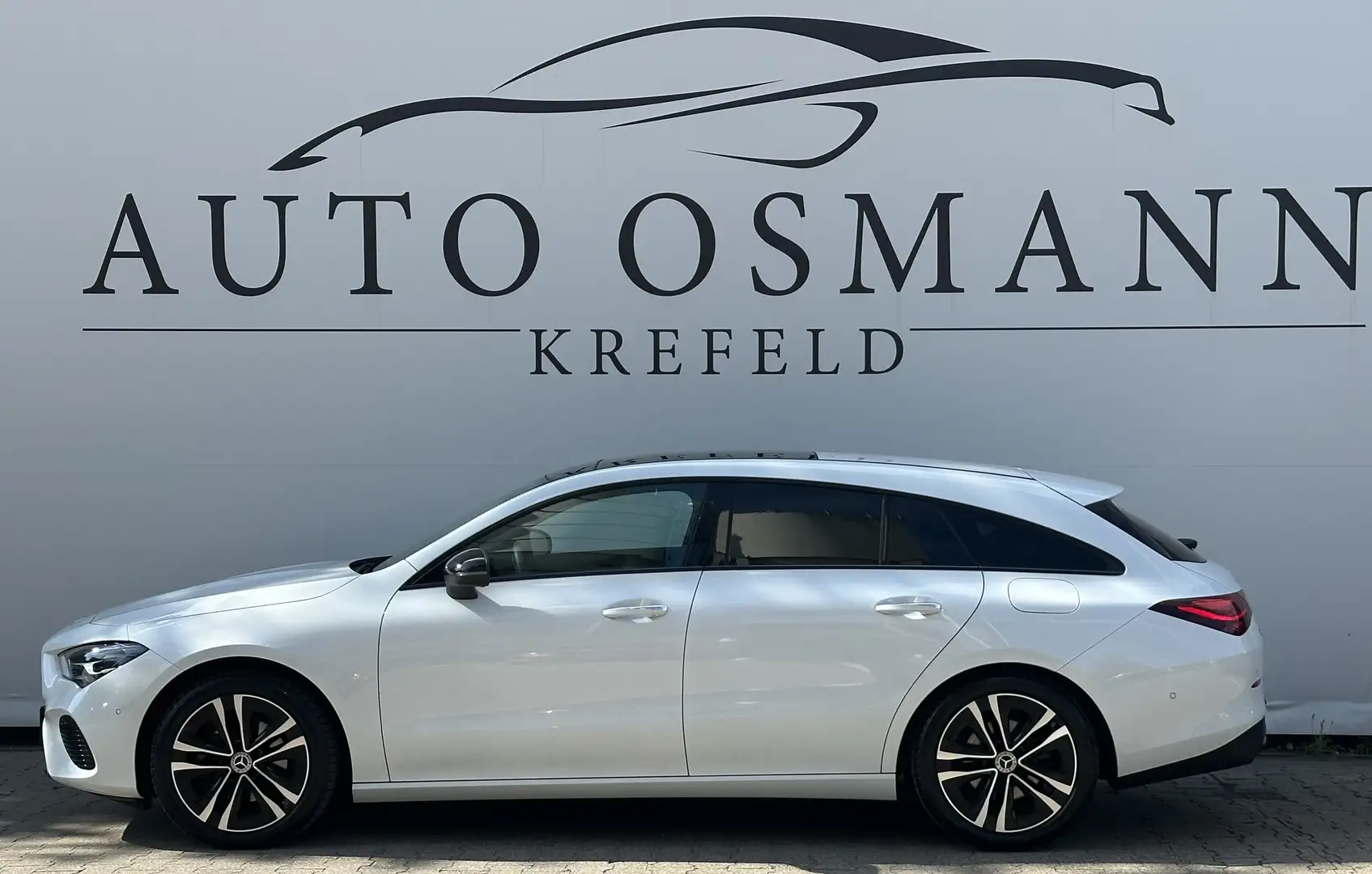 Mercedes-Benz CLA 180 Progressive Line Advanced Weiß - 2