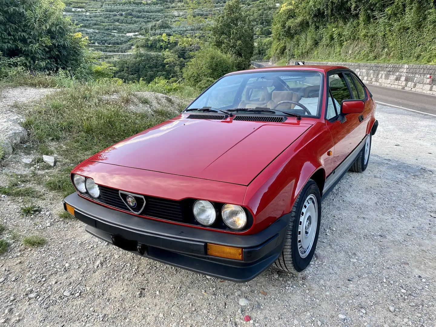 Alfa Romeo GTV 2.0 - 1