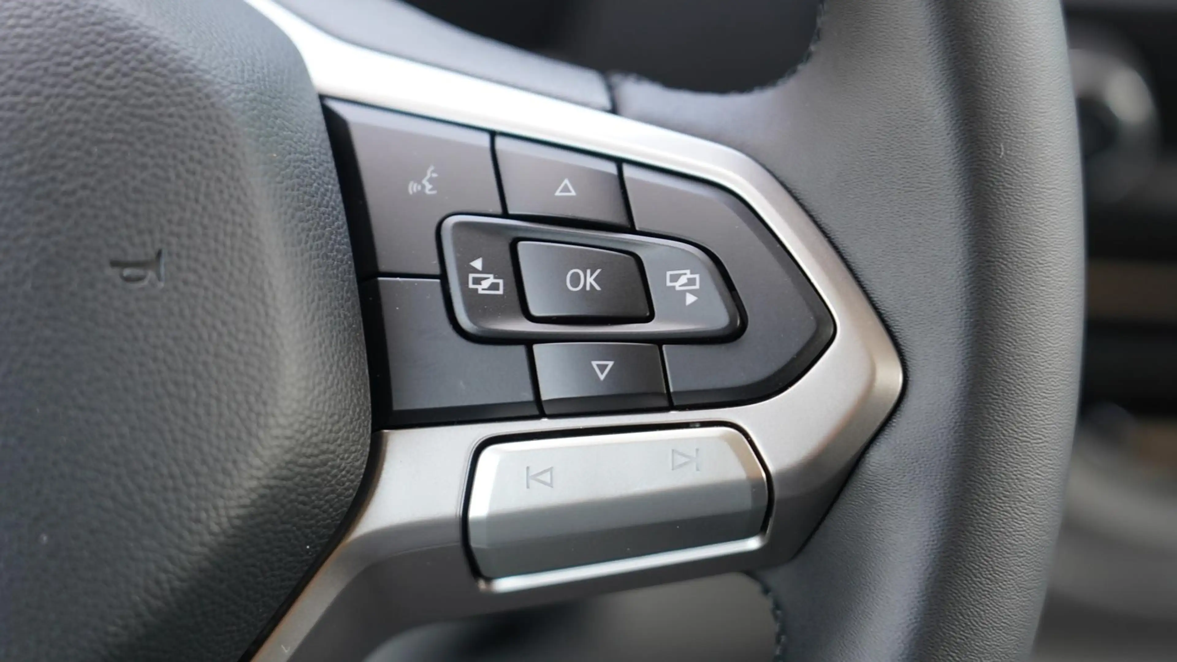 Volkswagen T7 Caravelle Style 2.0TDI Matrix-LED+AHK el.schwenkbar+Langvers — photo 10