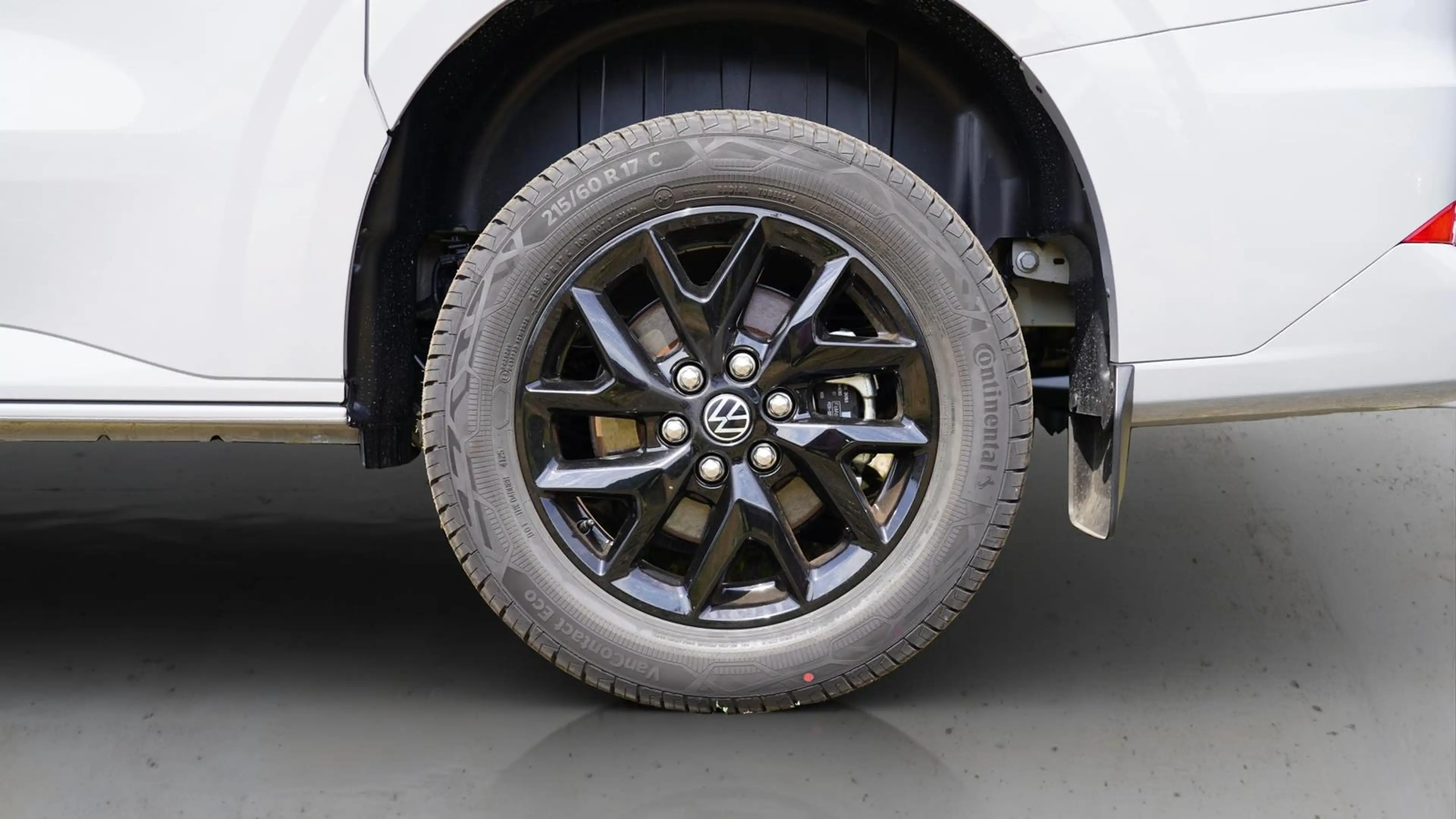 Volkswagen T7 Caravelle Style 2.0TDI Matrix-LED+AHK el.schwenkbar+Langvers — photo 6