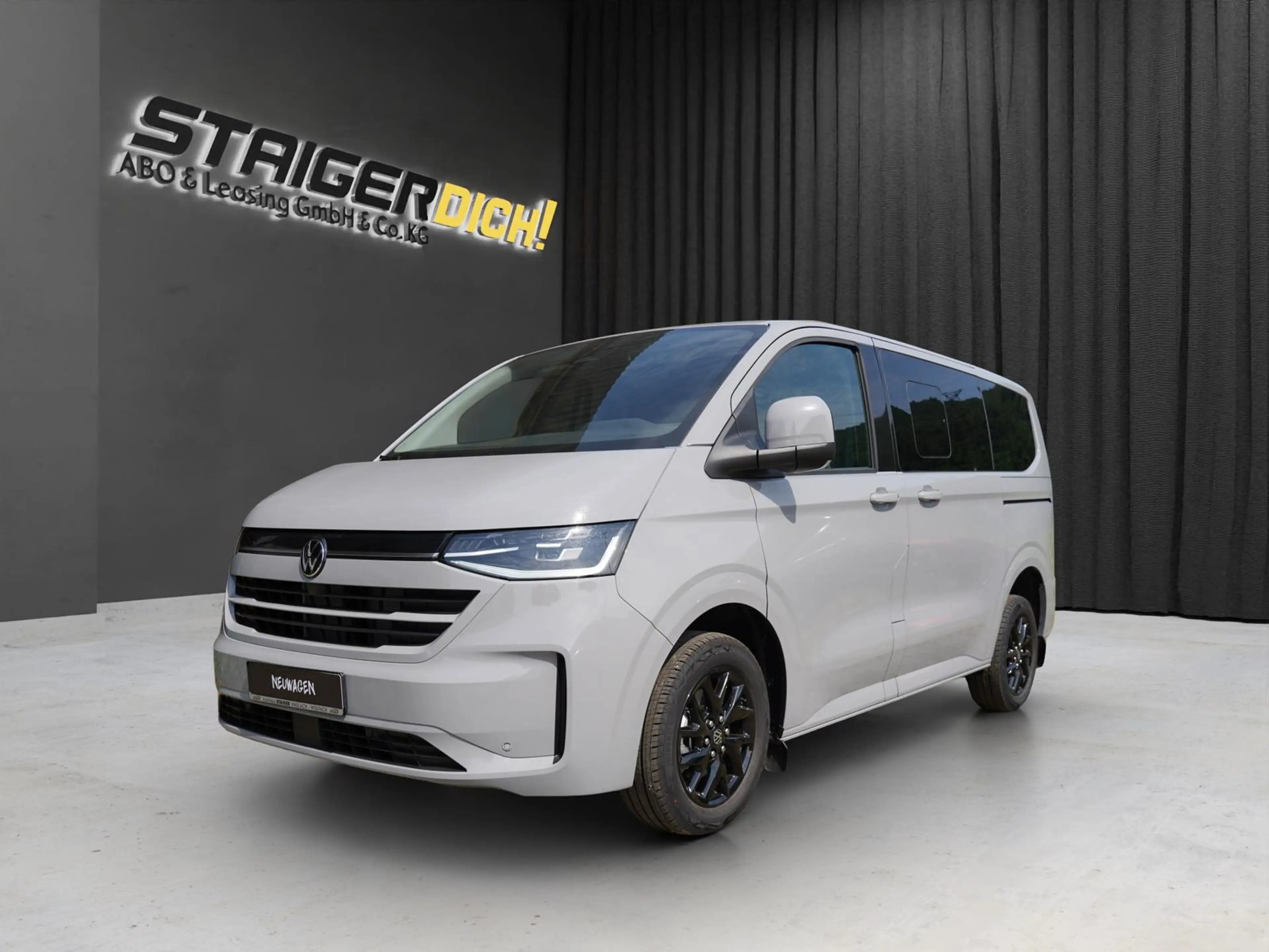 Volkswagen T7 Caravelle Style 2.0TDI Matrix-LED+AHK el.schwenkbar+Langvers