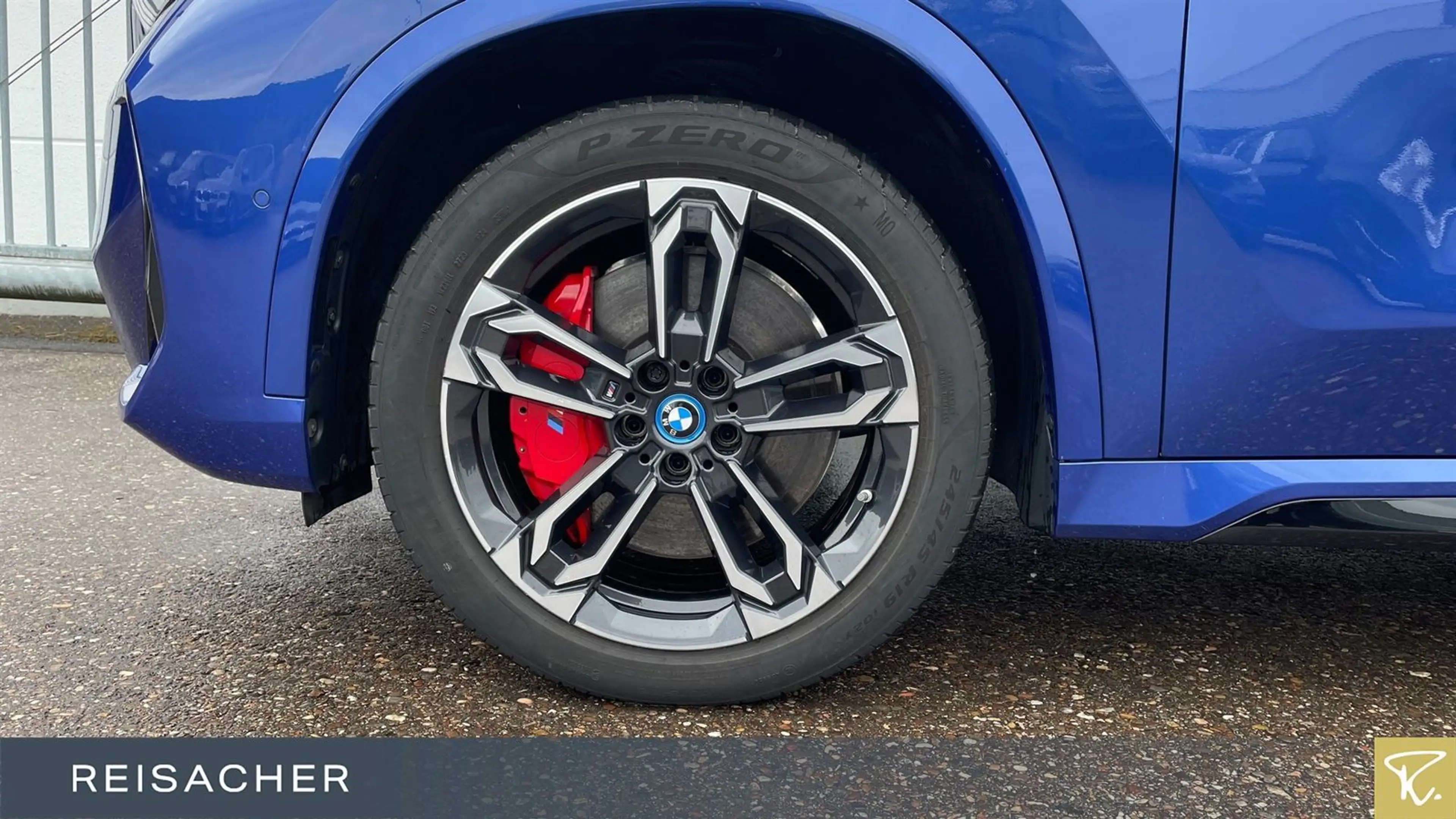 BMW iX1 IX1 A XDRIVE30 M-Sport,M-Sport PRO,AHK,HUD — photo 3