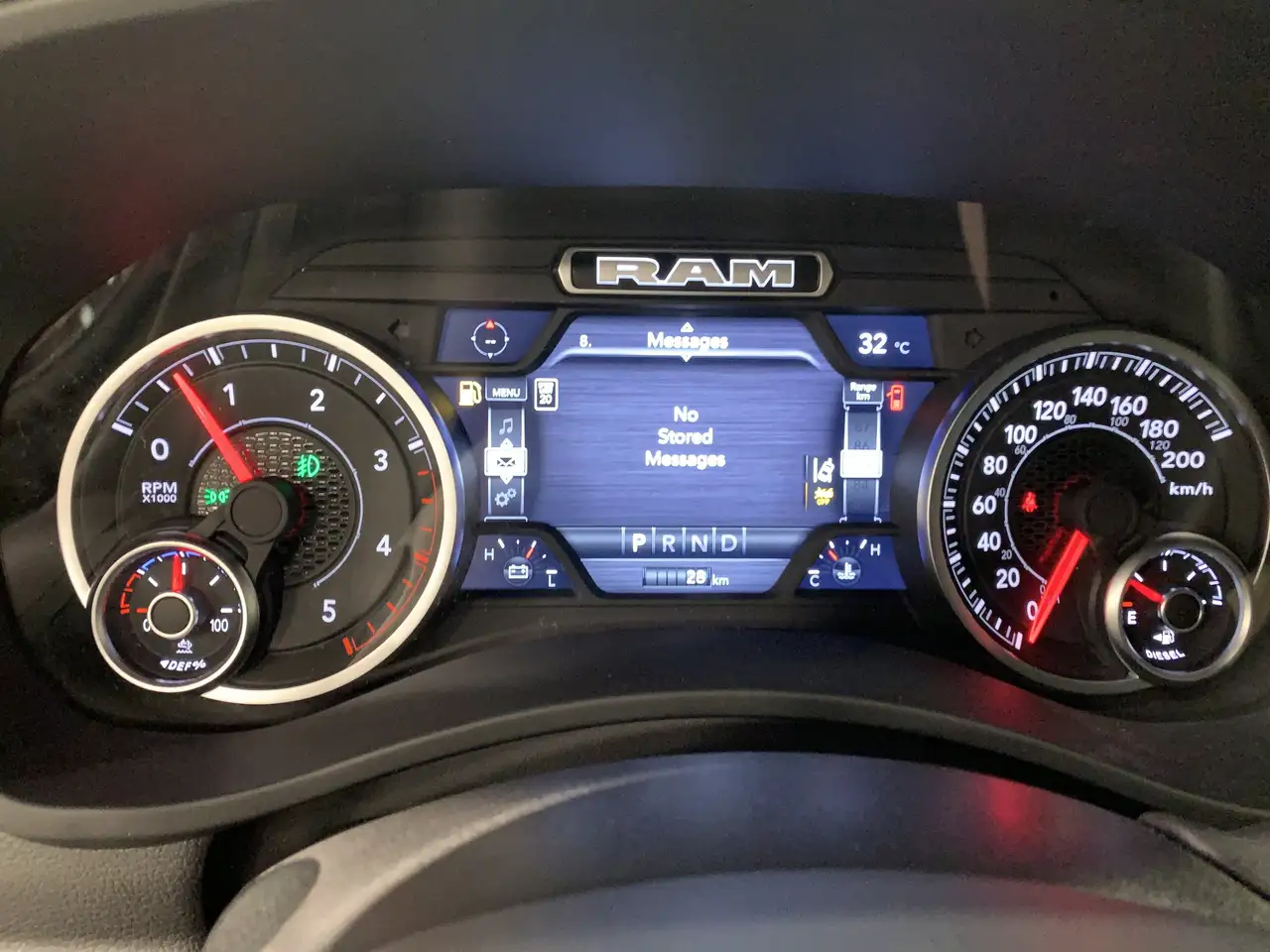 RAM 3500 снимка RAM 3500