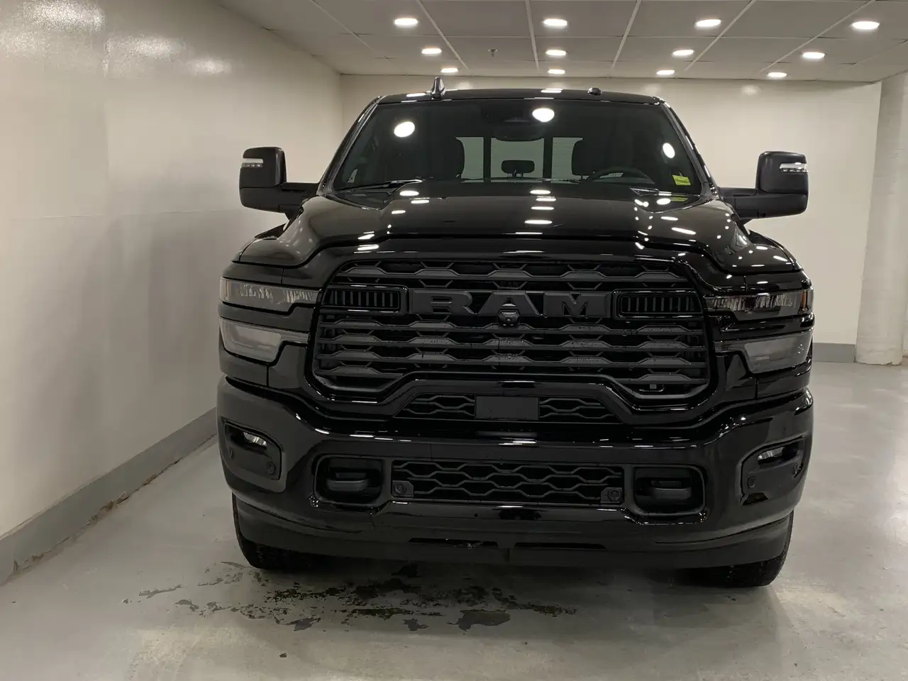 RAM 3500 снимка RAM 3500
