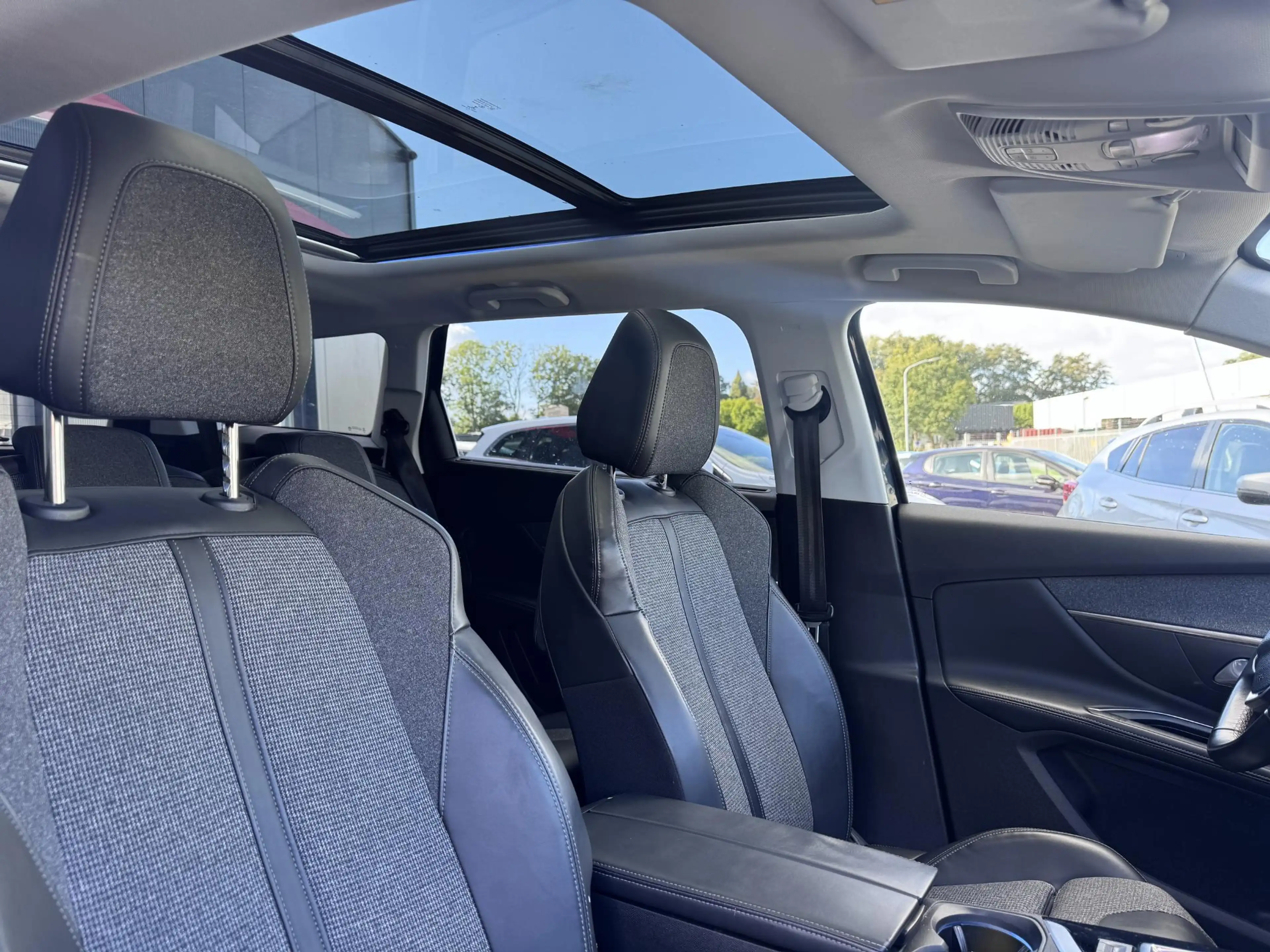 Peugeot 5008 1.2 PureTech Allure Aut. 7p - Schuifdak - Dodehoek — photo 8