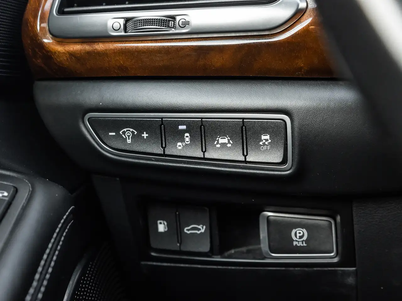 Genesis G90 снимка Genesis G90