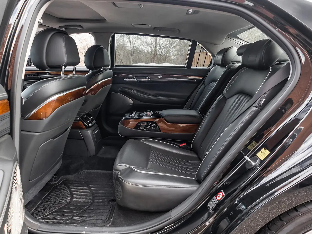 Genesis G90 снимка Genesis G90