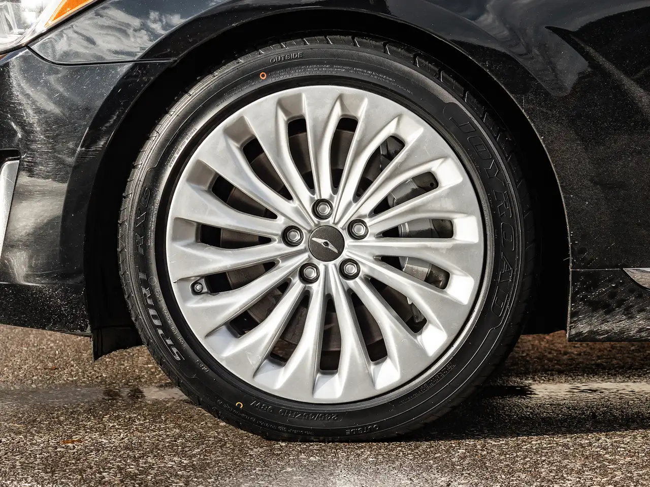 Genesis G90 снимка Genesis G90
