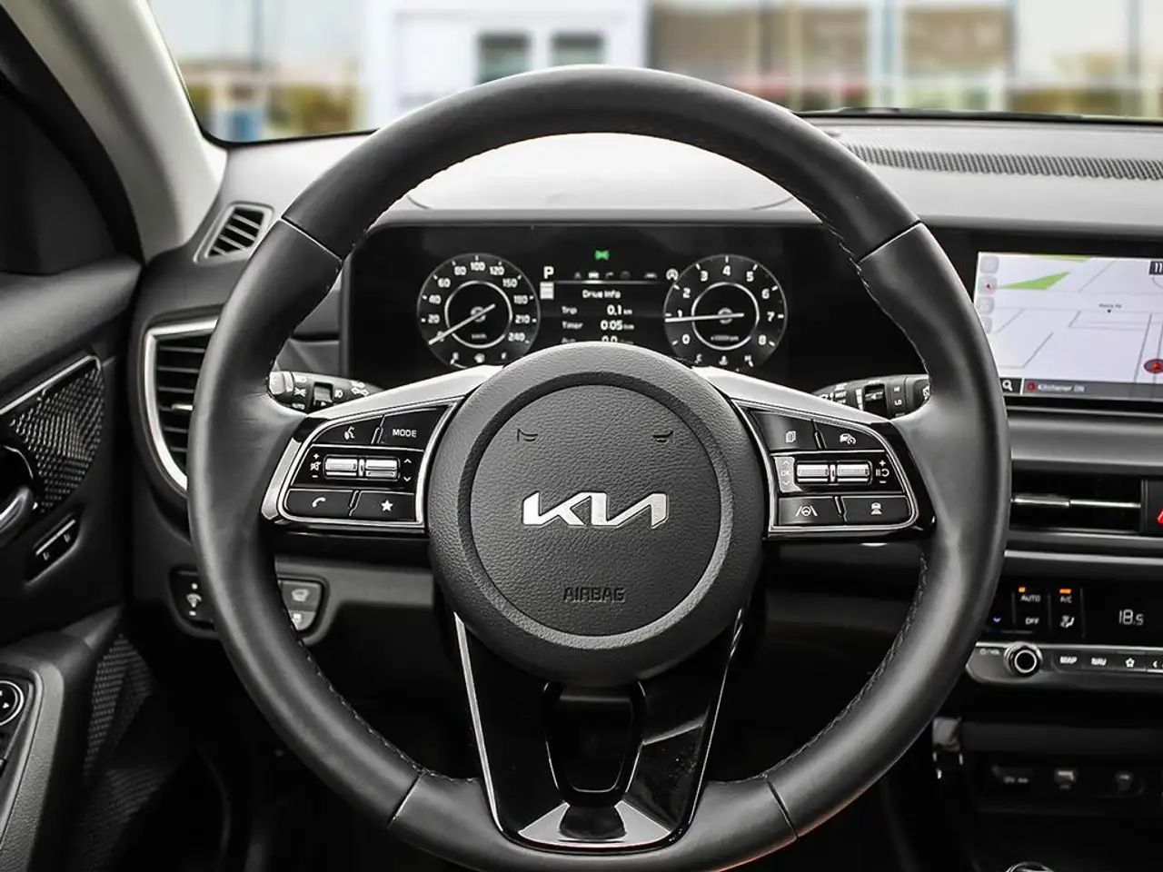 Kia Seltos снимка Kia Seltos