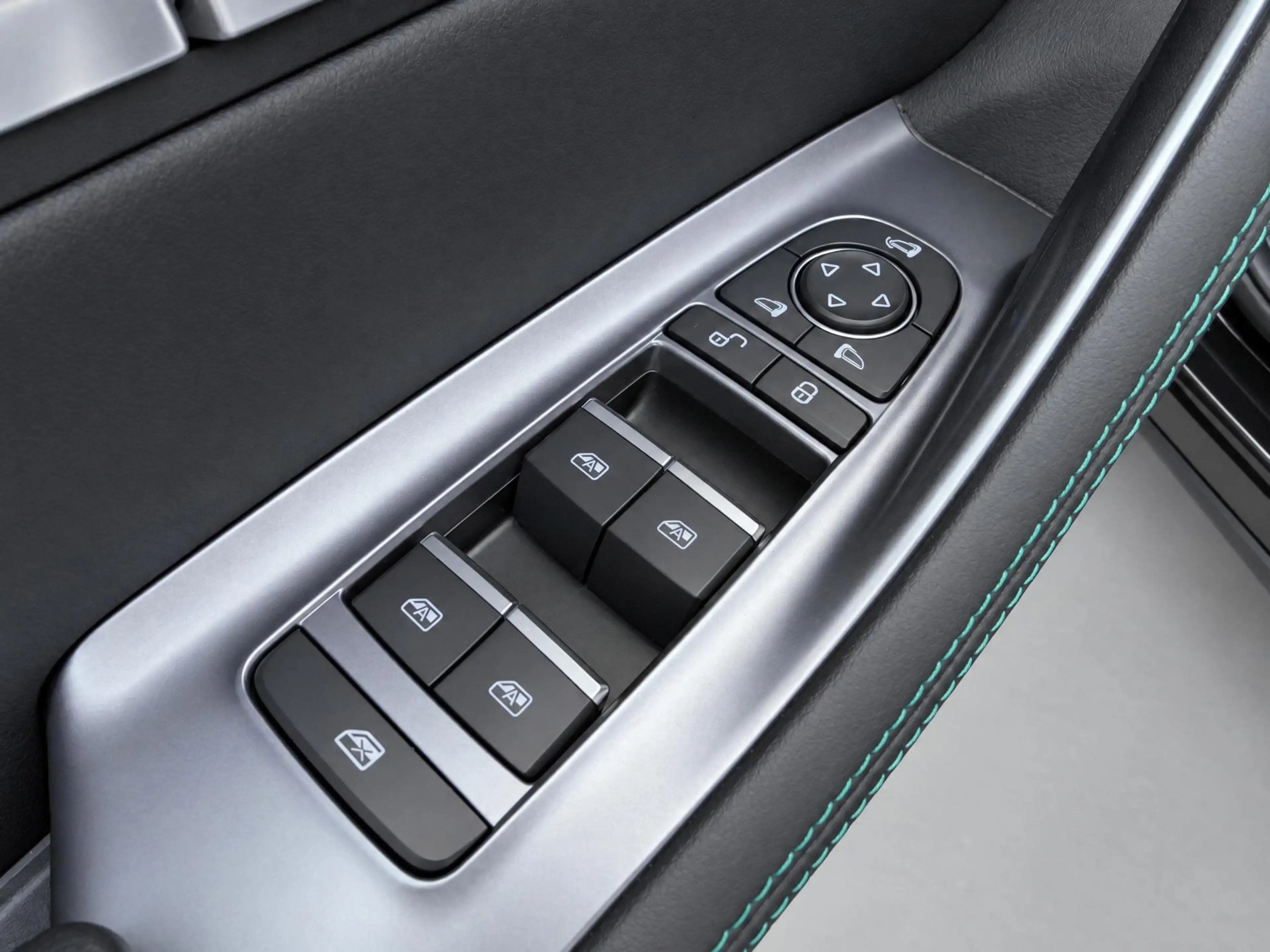 BYD Seal U 1.5 DM-i FWD Boost — photo 15