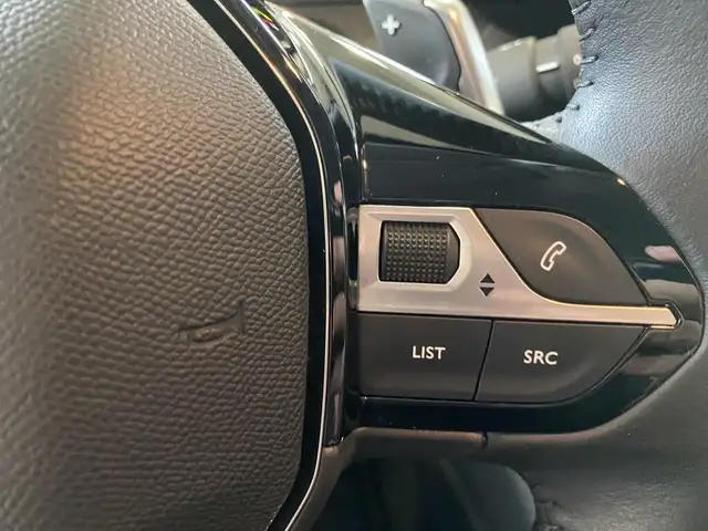 Peugeot 208 view 14