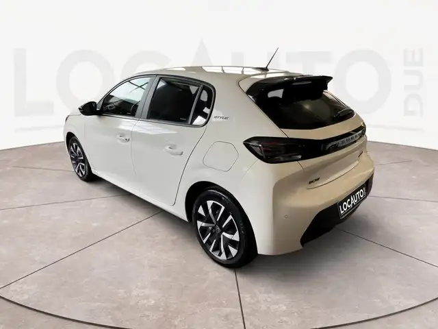 Peugeot 208 view 24