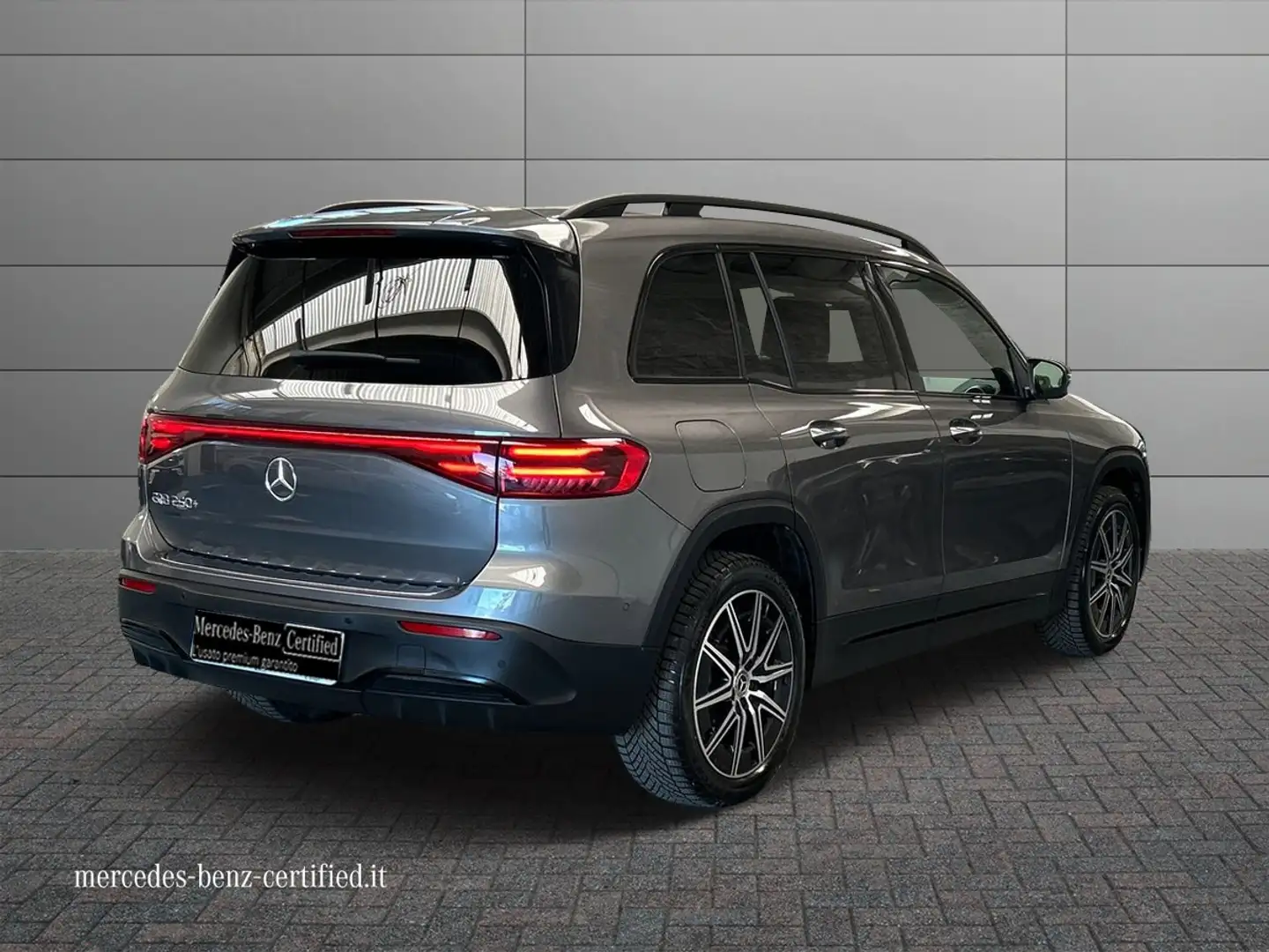 Mercedes-Benz EQB 250 + AMG Line Advanced Plus Grigio - 2