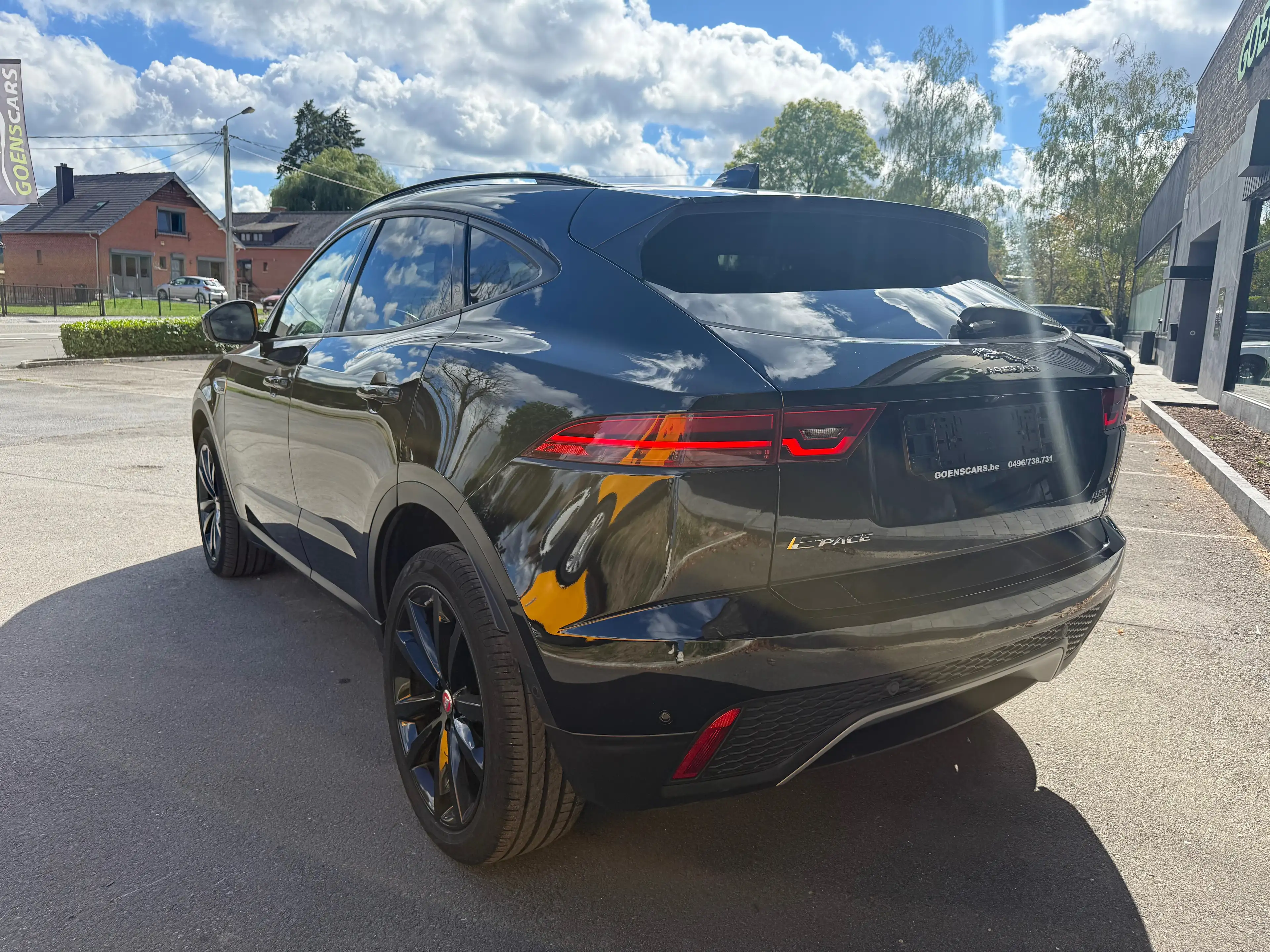 Jaguar E-Pace E-Pace 2.0 D AWD BOÎTE AUTO,CRUISE,CLIM,CAMÉRA,RADARS,TOIT PANO… — photo 5