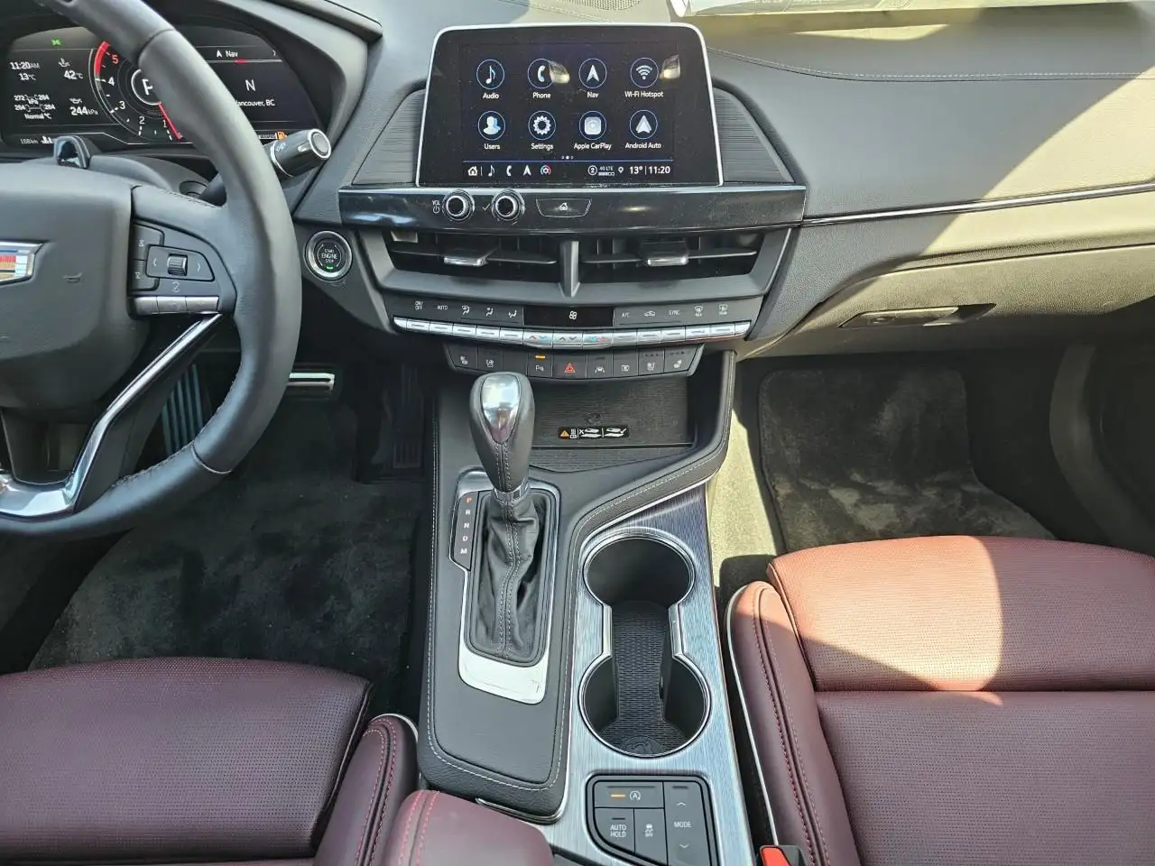 Cadillac CT4 снимка Cadillac CT4
