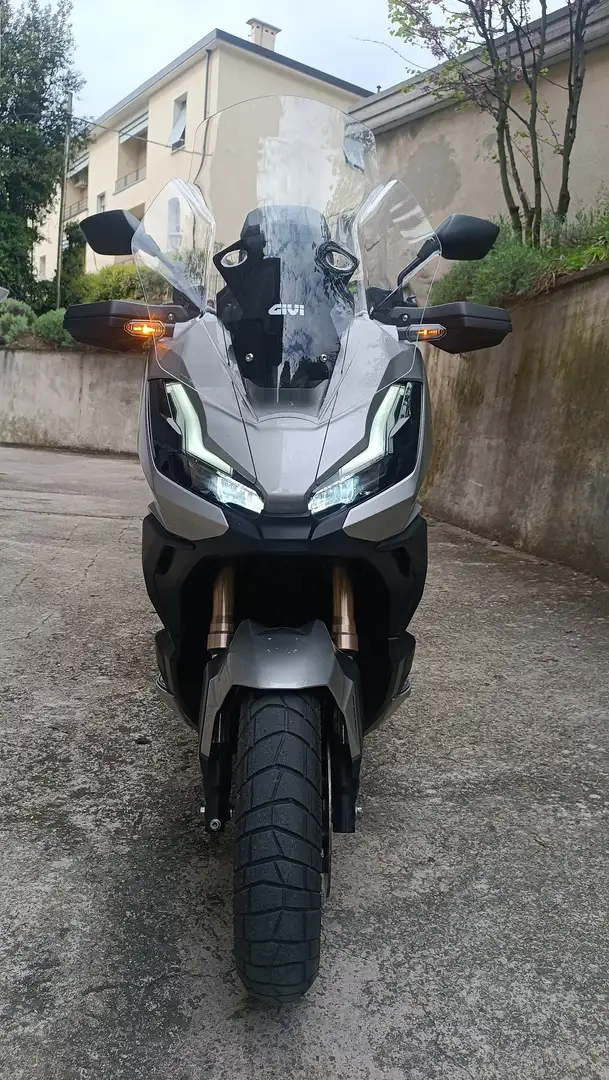 Honda ADV 350 Grey - 1
