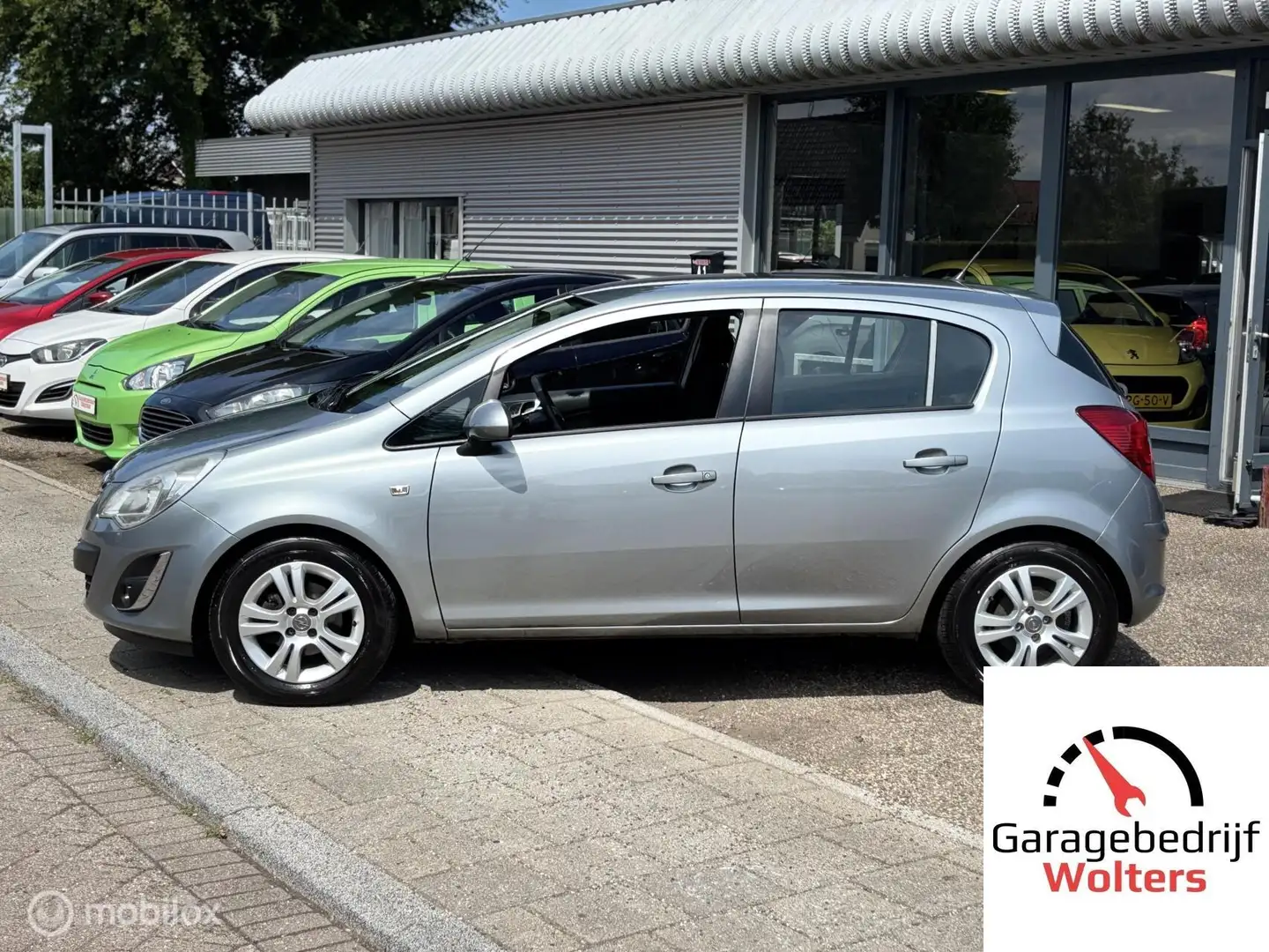 Opel Corsa 1.4-16V Design Edition CRUISE AIRCO 5DRS LMV Grijs - 2