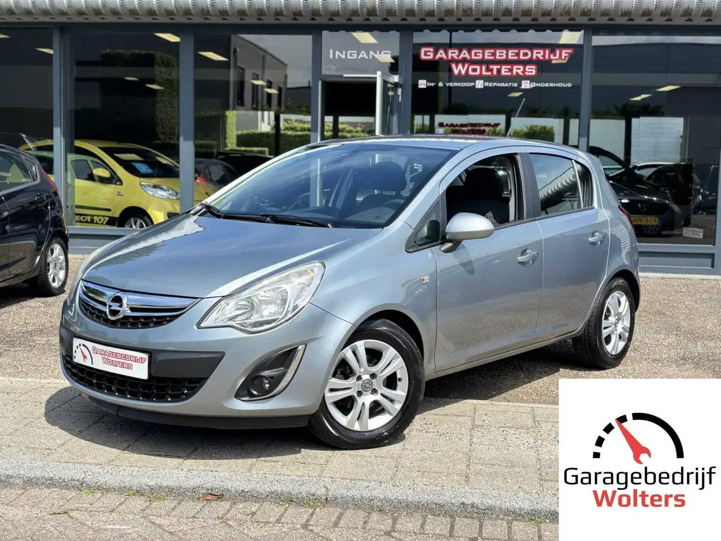 Opel Corsa 1.4-16V Design Edition CRUISE AIRCO 5DRS LMV Gris - 1