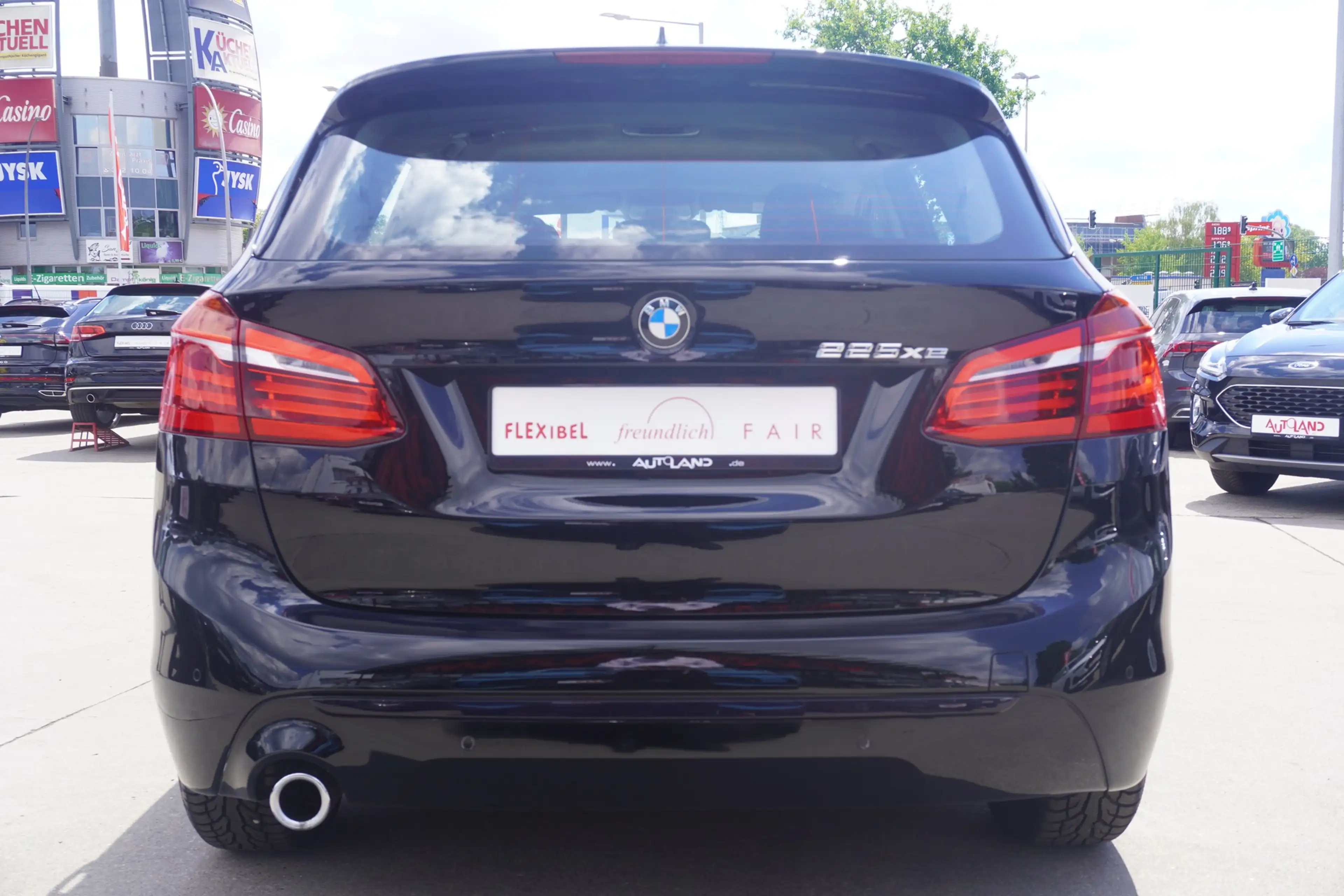 BMW 225 xe Sport Line xDrive LED Navi Sitzheizung — photo 7