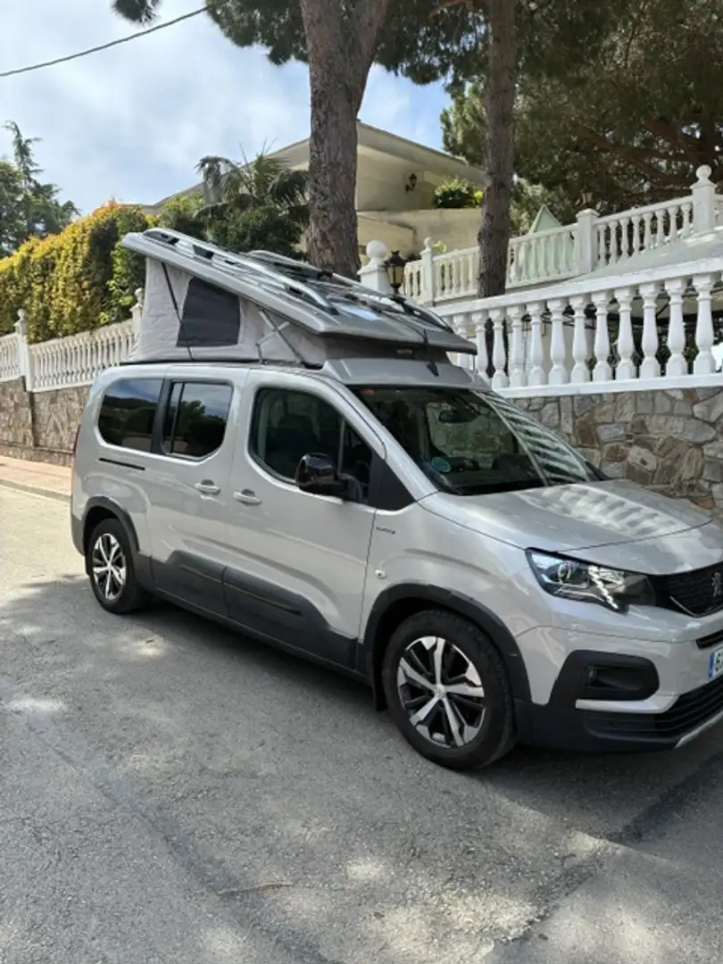 Volkswagen T6.1 California Camper Gran Rifter Camperizada Beige - 2