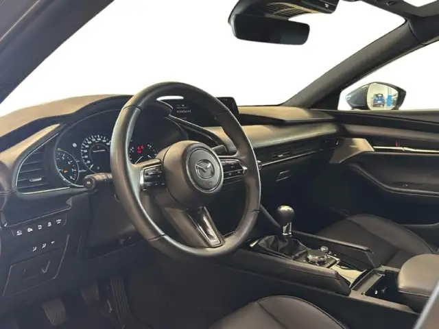 Mazda Mazda3 view 8