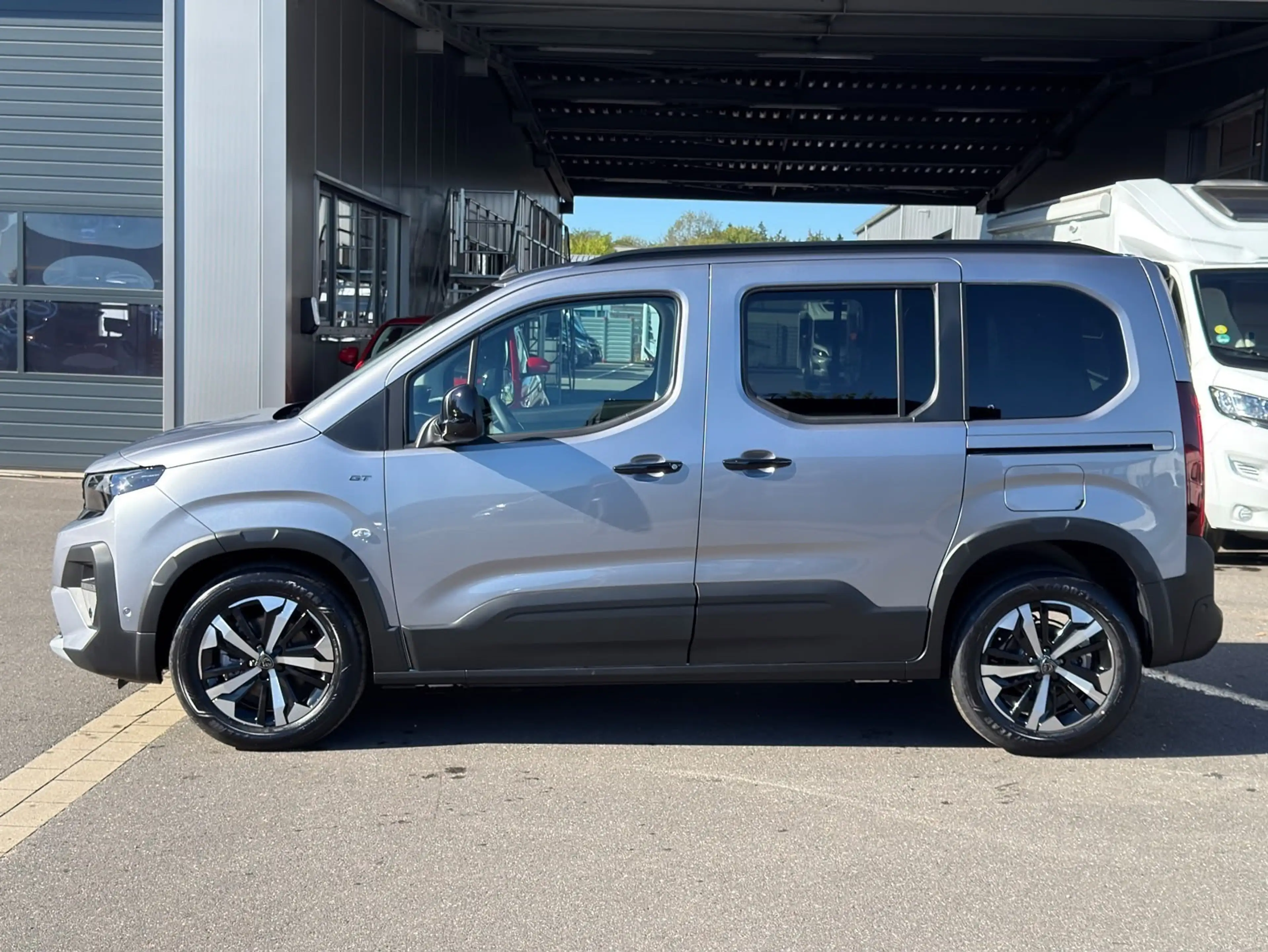 Peugeot Rifter GT-Line HDi 130 1.5*Autom*SHZ*LHZ*Kamera* — photo 7