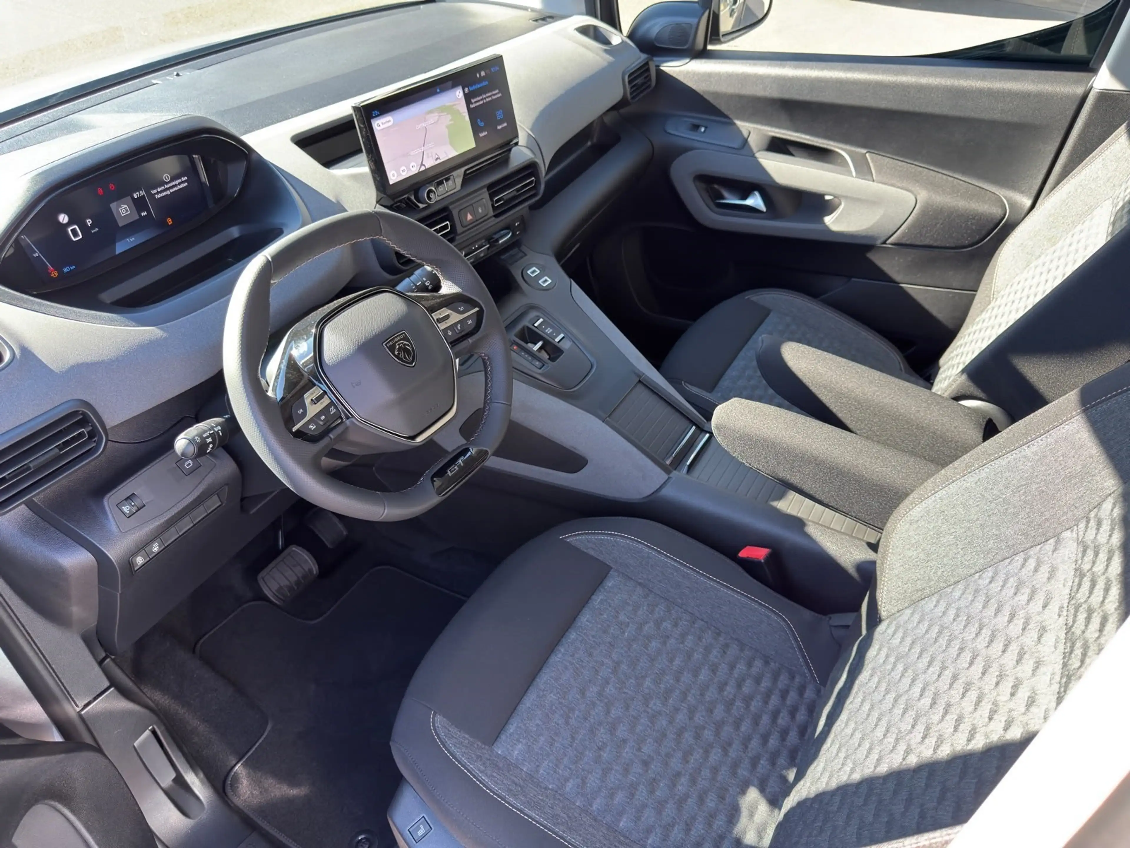 Peugeot Rifter GT-Line HDi 130 1.5*Autom*SHZ*LHZ*Kamera* — photo 9