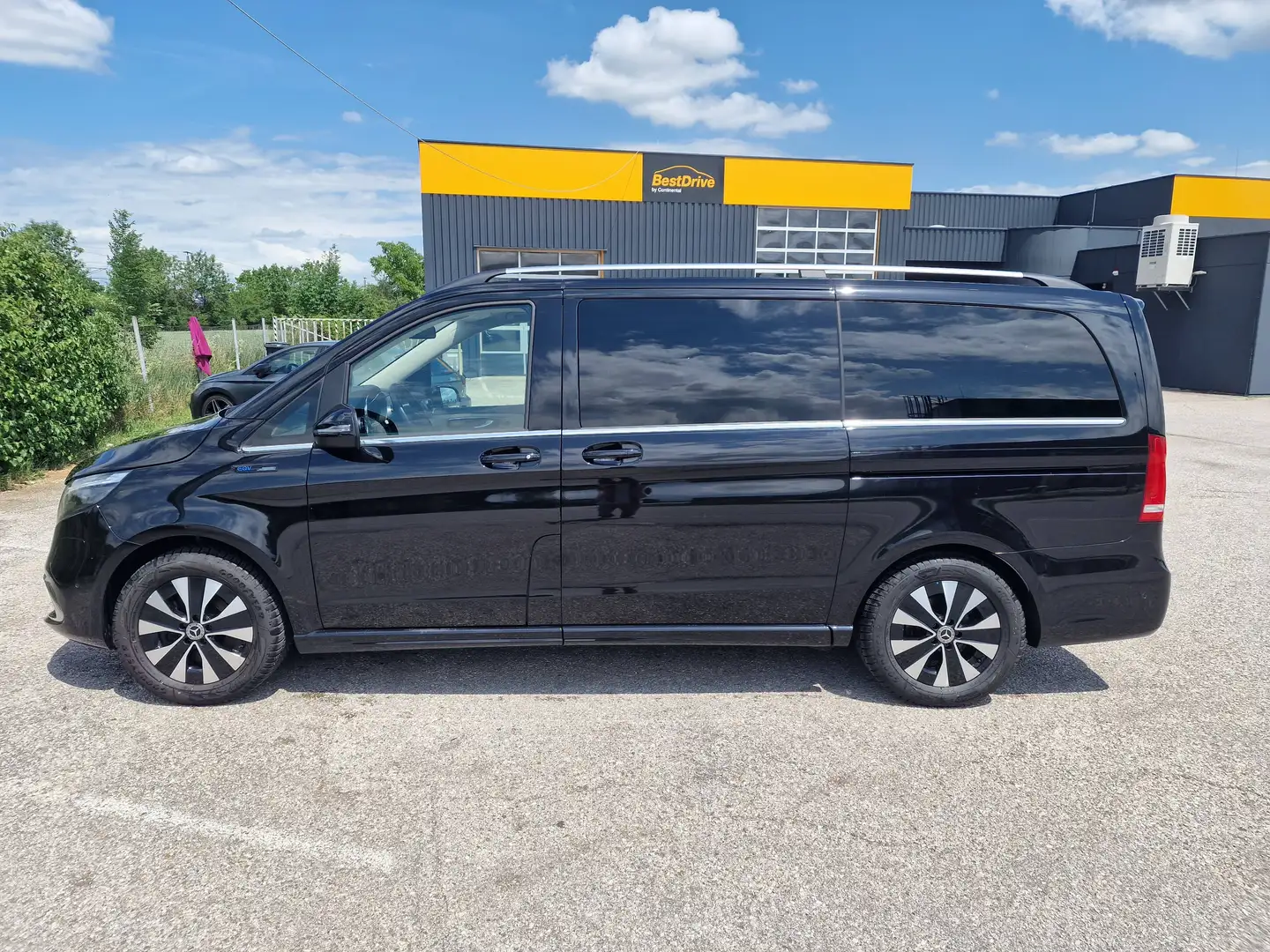 Mercedes-Benz EQV 300 EQV 300 100kWh Schwarz - 2
