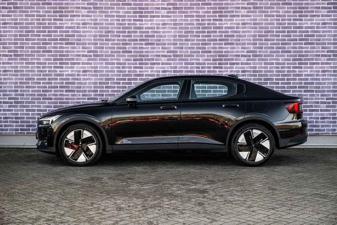 Polestar 2 2025