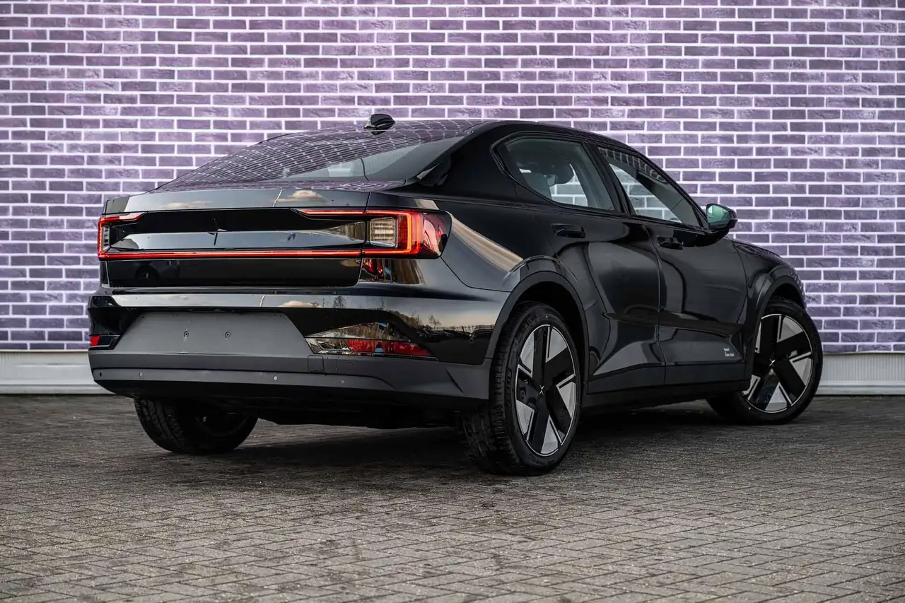 Polestar 2 2025