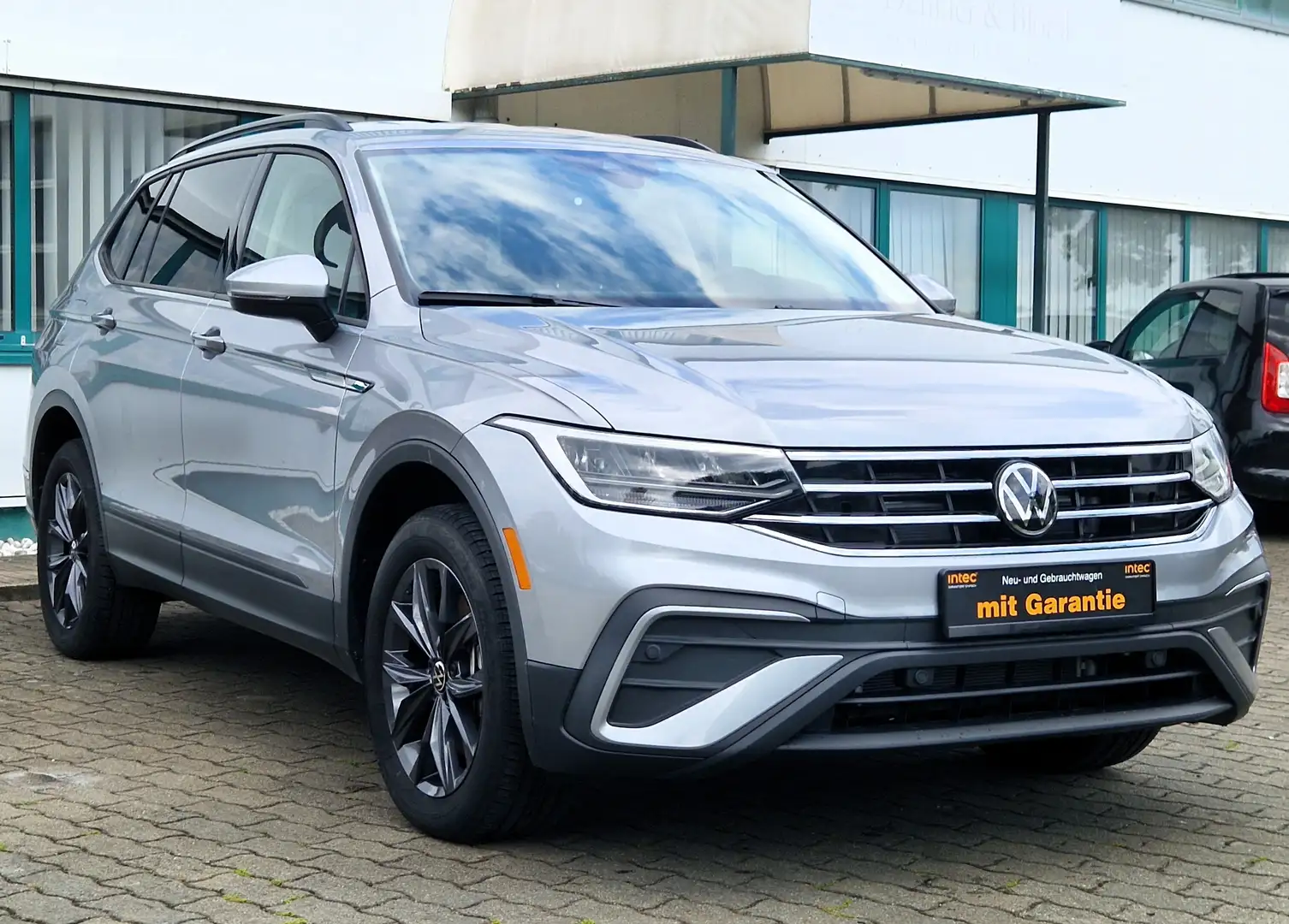 Volkswagen Tiguan Allspace Tiguan Allspace 2.0l TSI Autom. 4Motion Navi-App Argent - 1