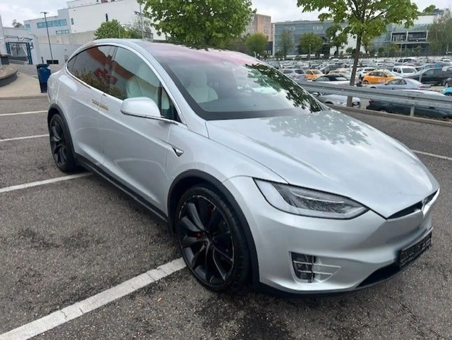 Tesla Model X *P100D*Panoramadach* Argintiu - 2