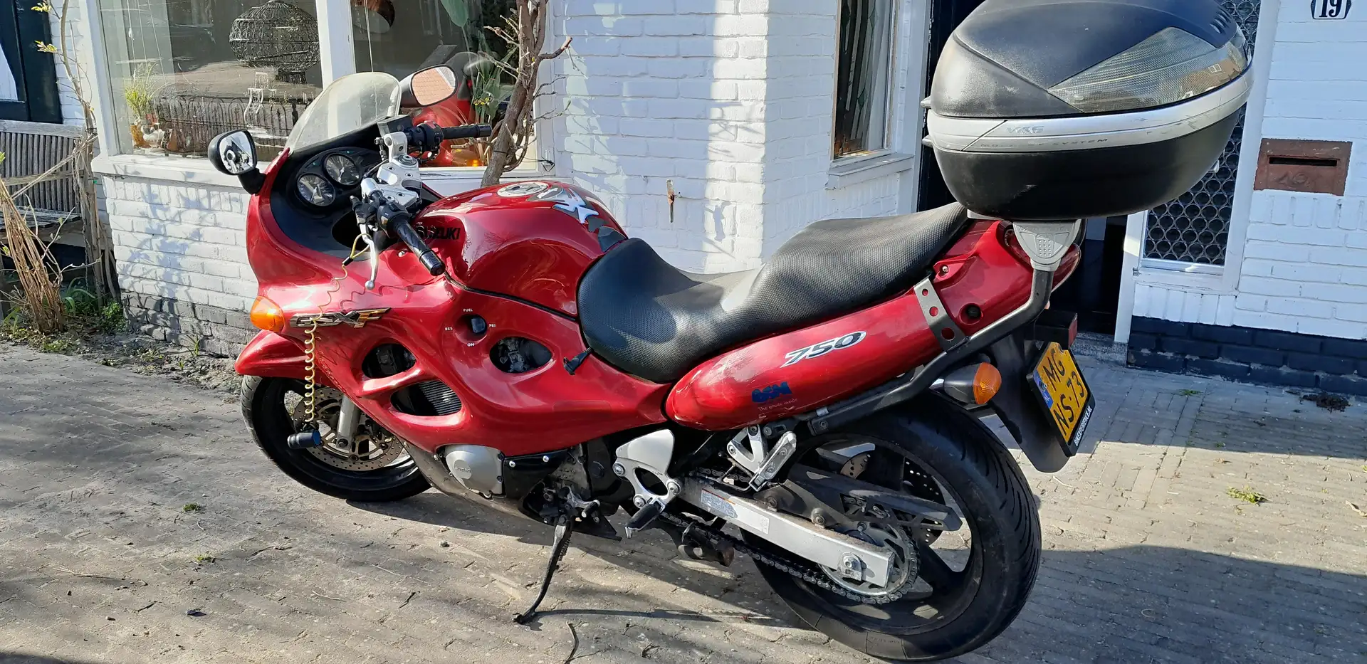 Suzuki GSX 750 GSX 750 F Červená - 2