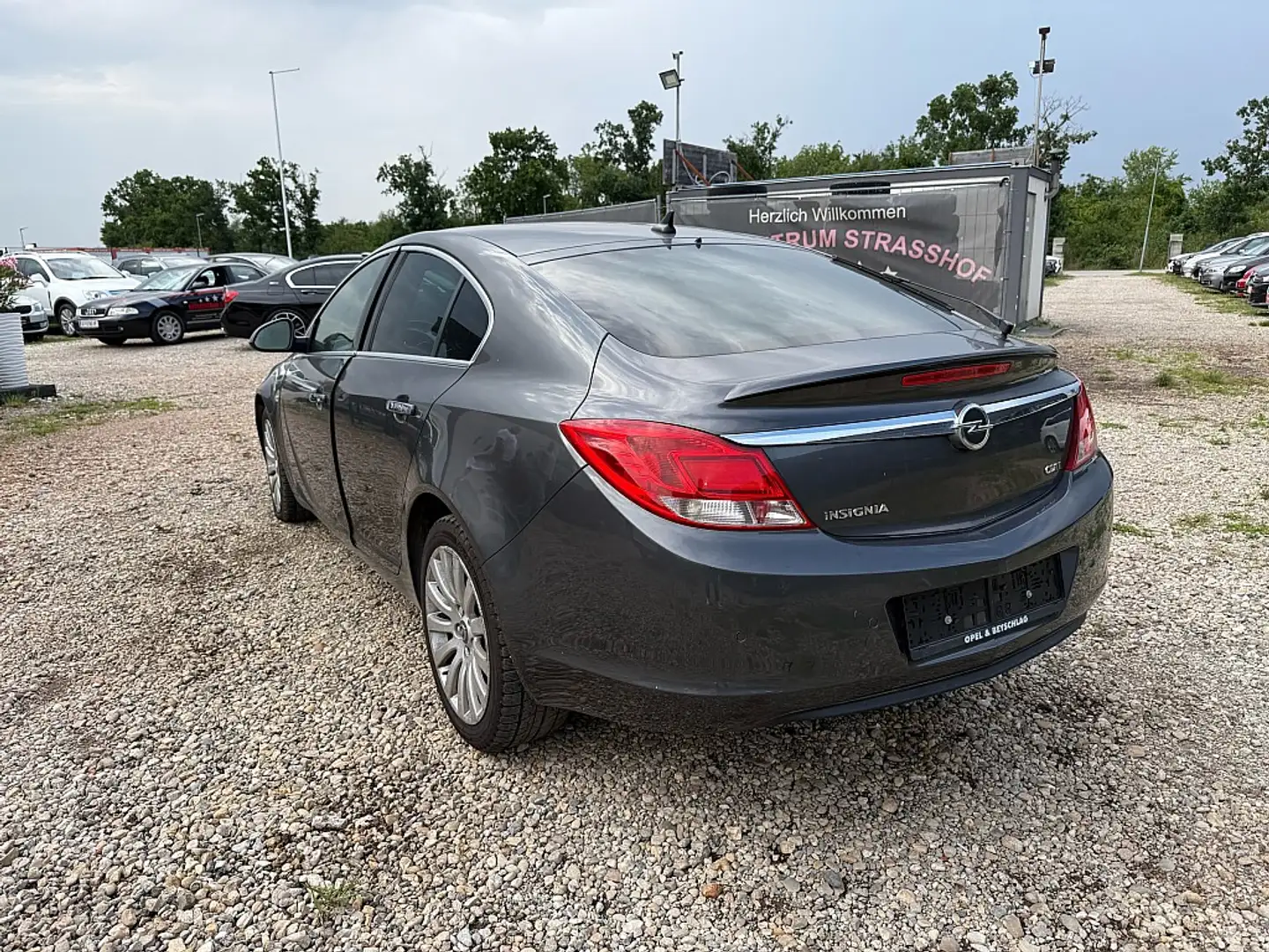 Opel Insignia 2,0 Cosmo CDTI DPF Ecotec Aut. Grau - 2