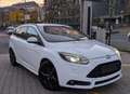Ford Focus Turnier ST*BiXenon*Shz*Temp*Recaro*Keyless Weiß - thumbnail 3