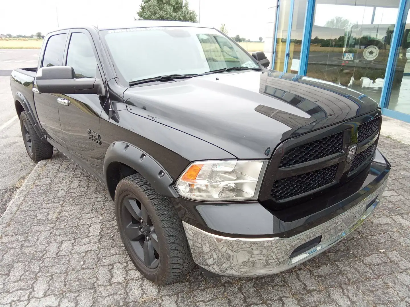 Dodge RAM 1500 Noir - 2