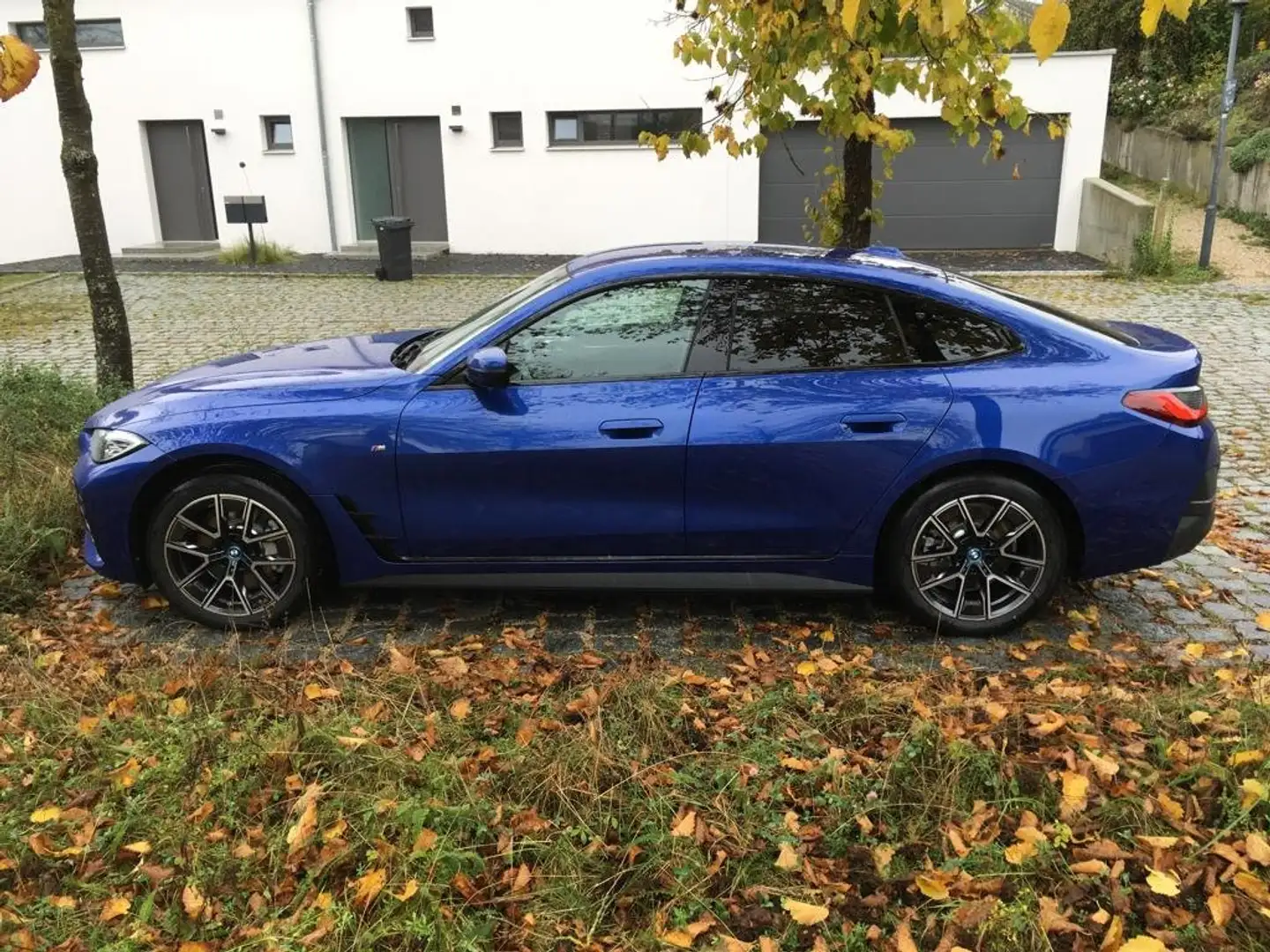BMW i4 eDrive40 M Sport LP 66.510 EUR Blue - 1