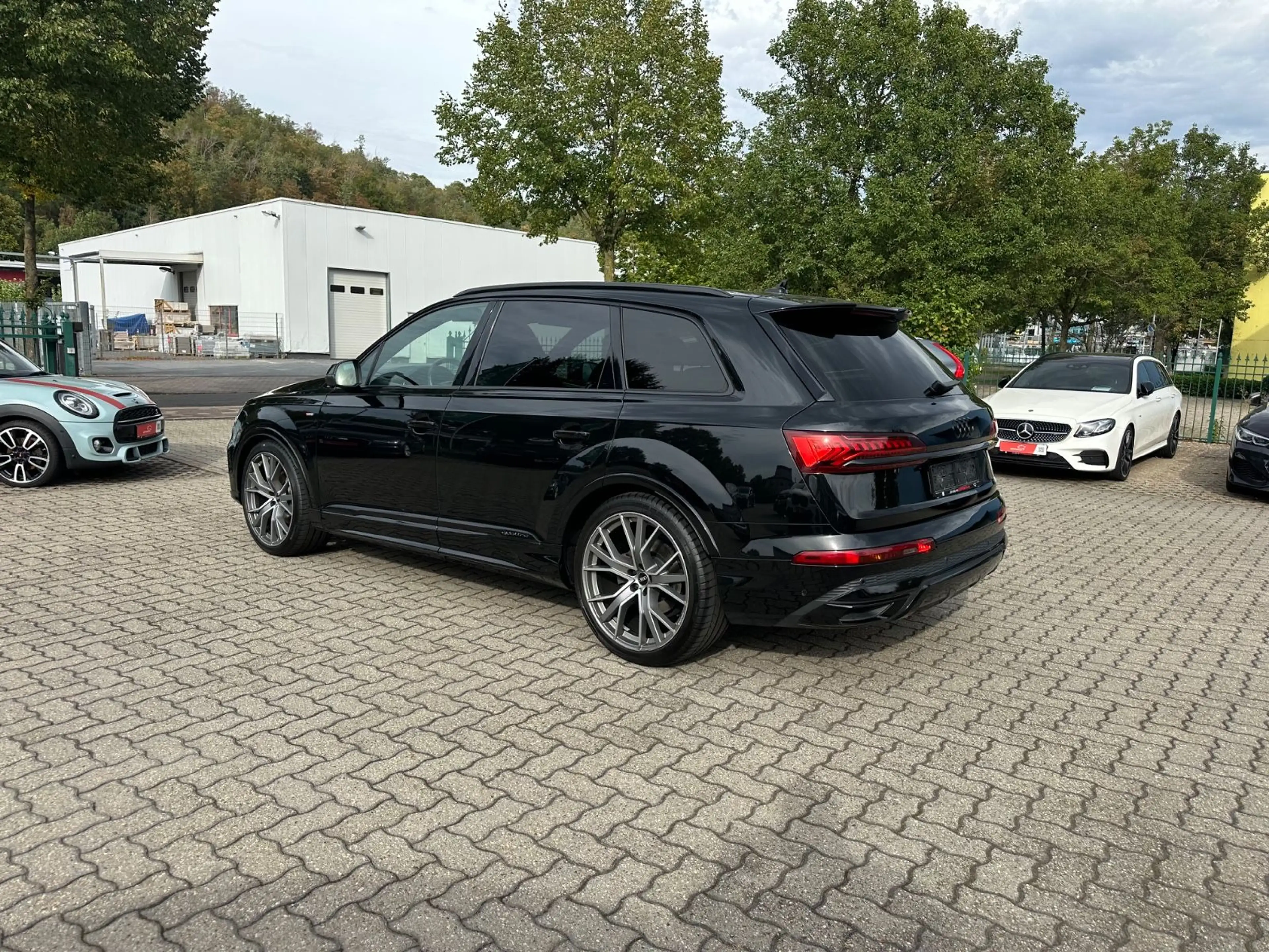 Audi Q7 50 TDI S-line HUD Pano Luft 360°AHK 22"Matrix — photo 4