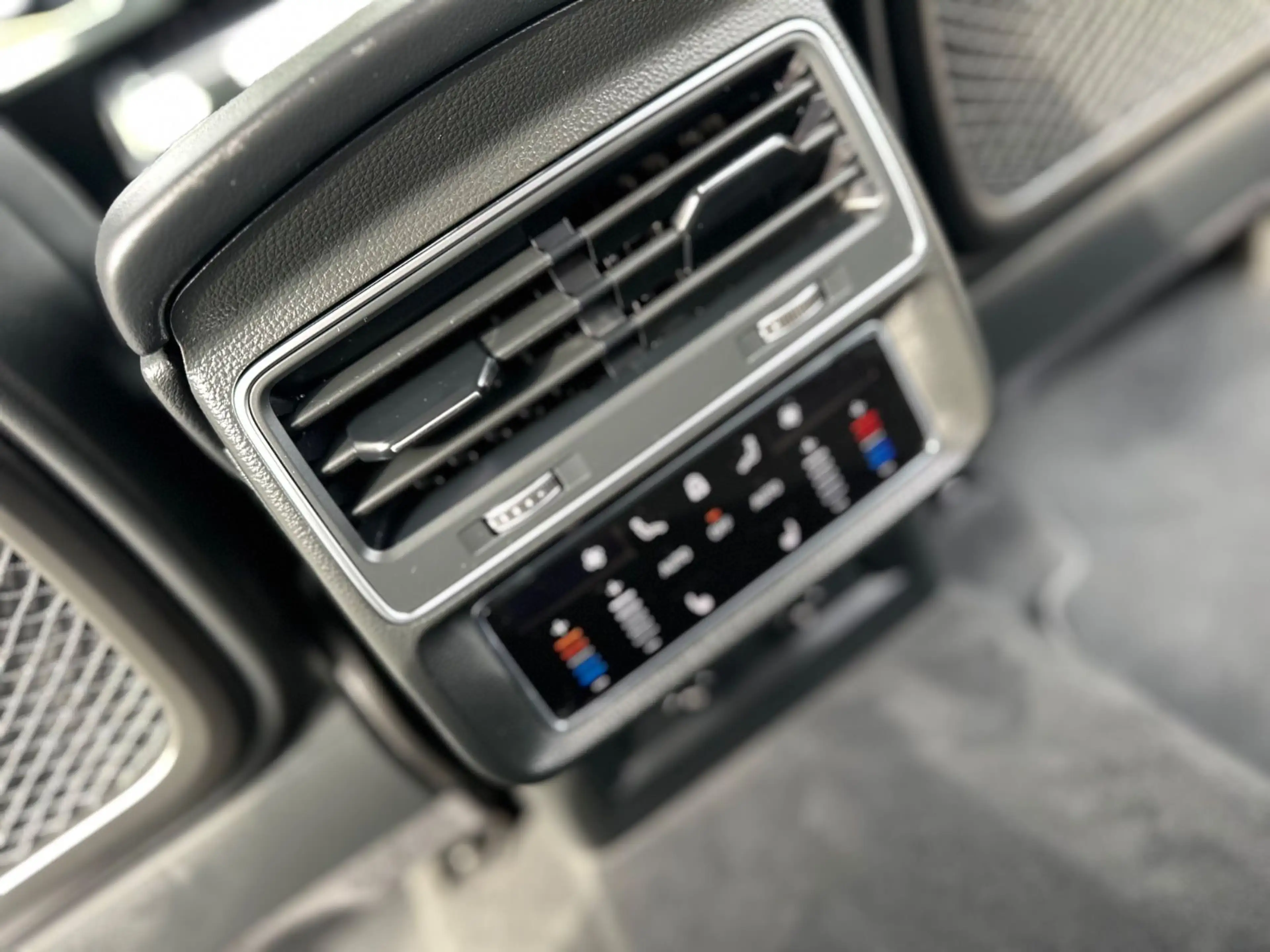Audi Q7 50 TDI S-line HUD Pano Luft 360°AHK 22"Matrix — photo 31