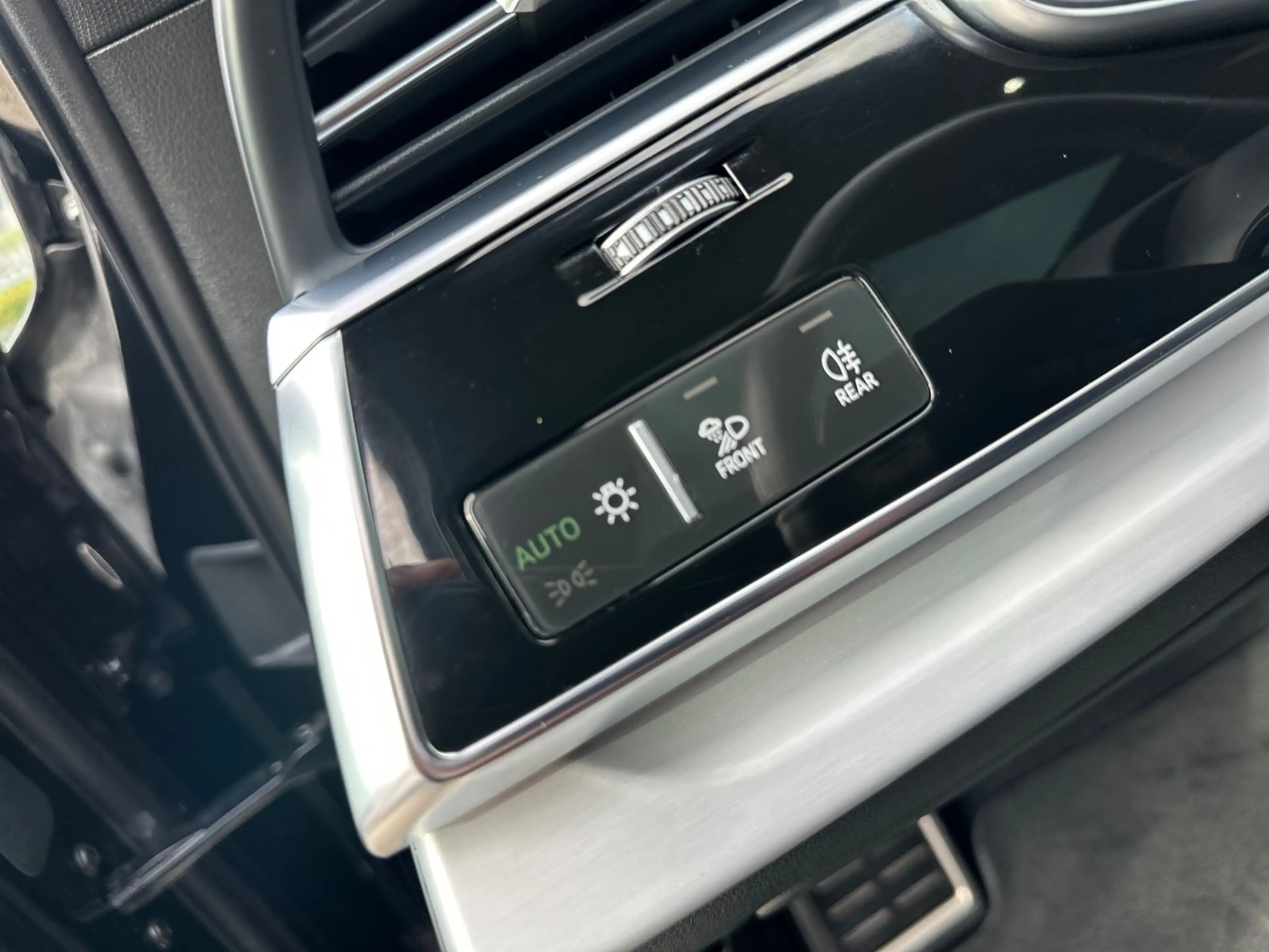 Audi Q7 50 TDI S-line HUD Pano Luft 360°AHK 22"Matrix — photo 32