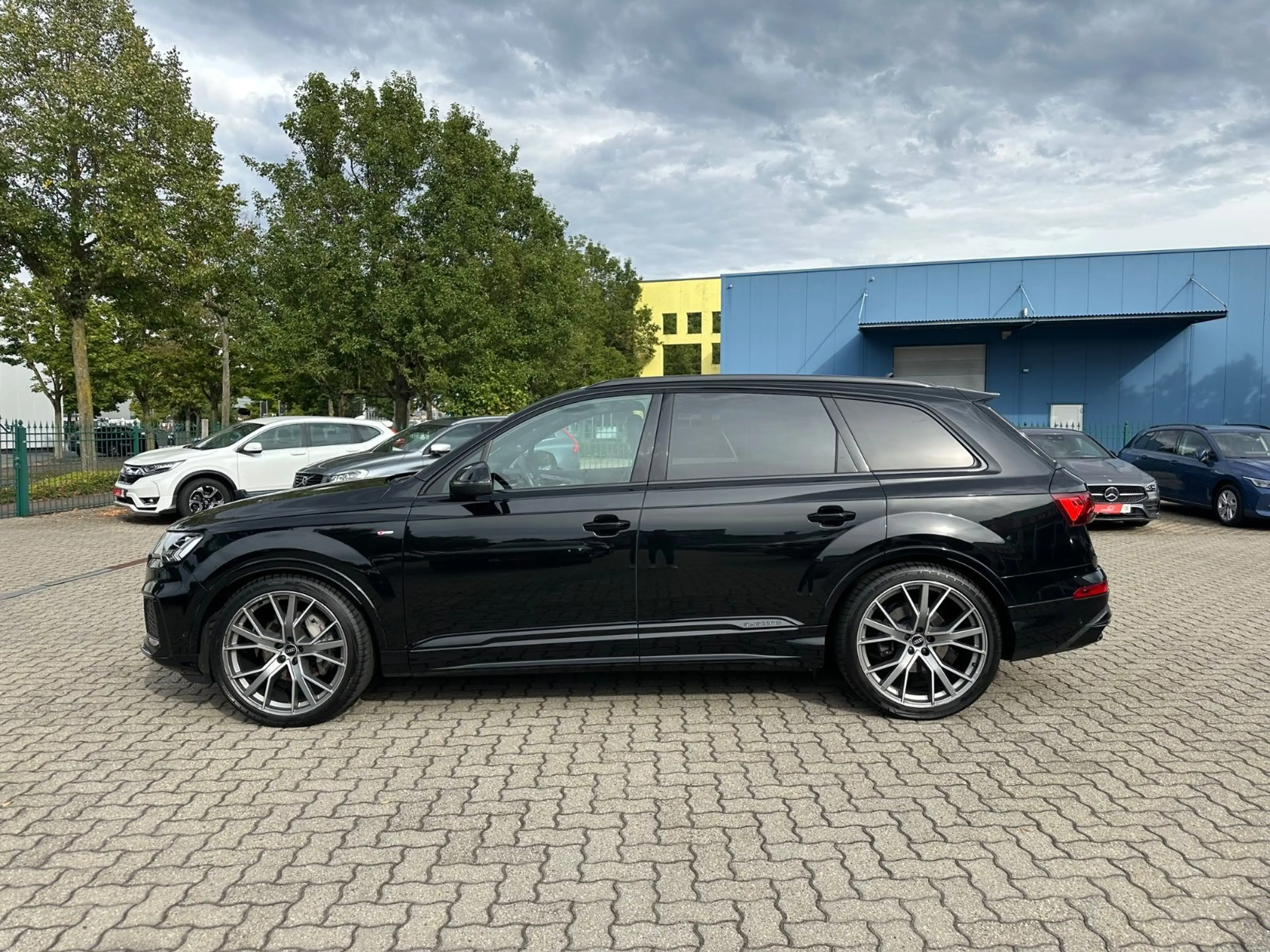 Audi Q7 50 TDI S-line HUD Pano Luft 360°AHK 22"Matrix — photo 3