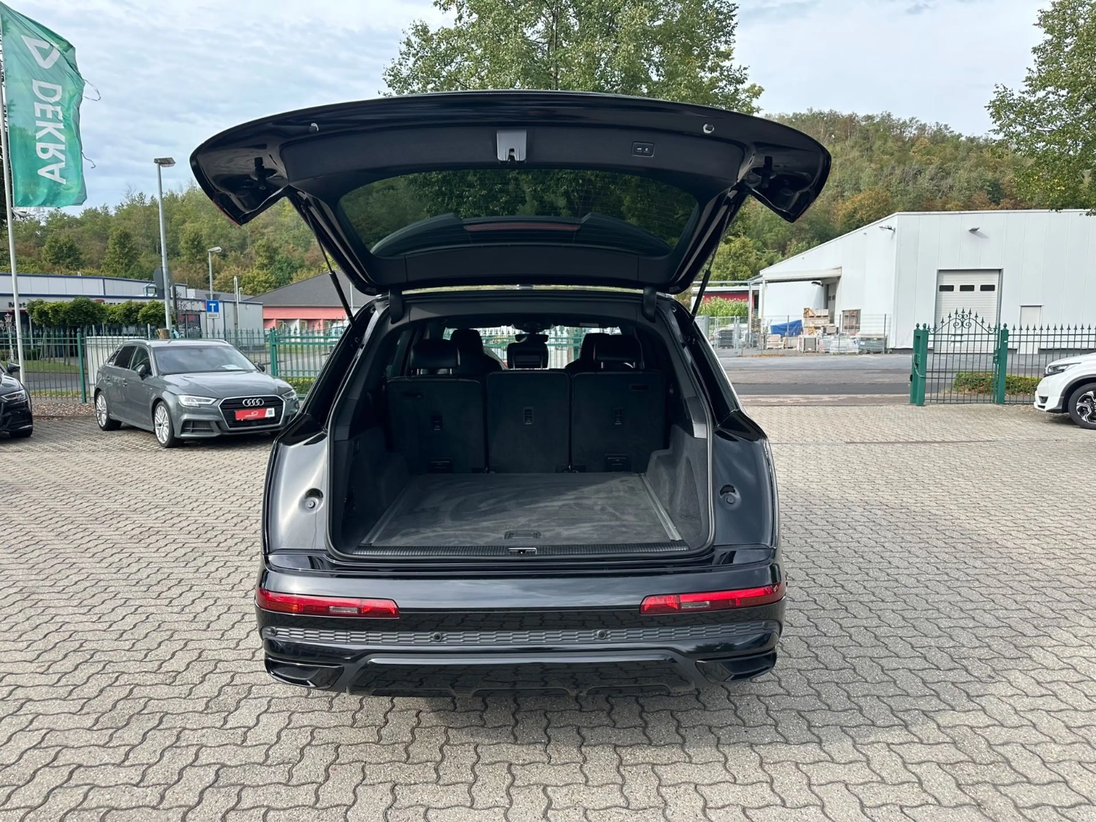 Audi Q7 50 TDI S-line HUD Pano Luft 360°AHK 22"Matrix — photo 7